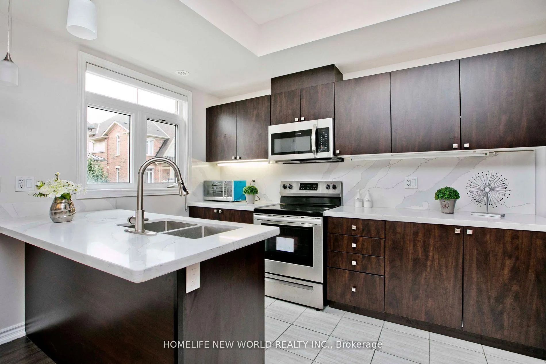 Photo 7 of 2407 Nantucket Chase, Pickering, Duffin Heights — HOMEH