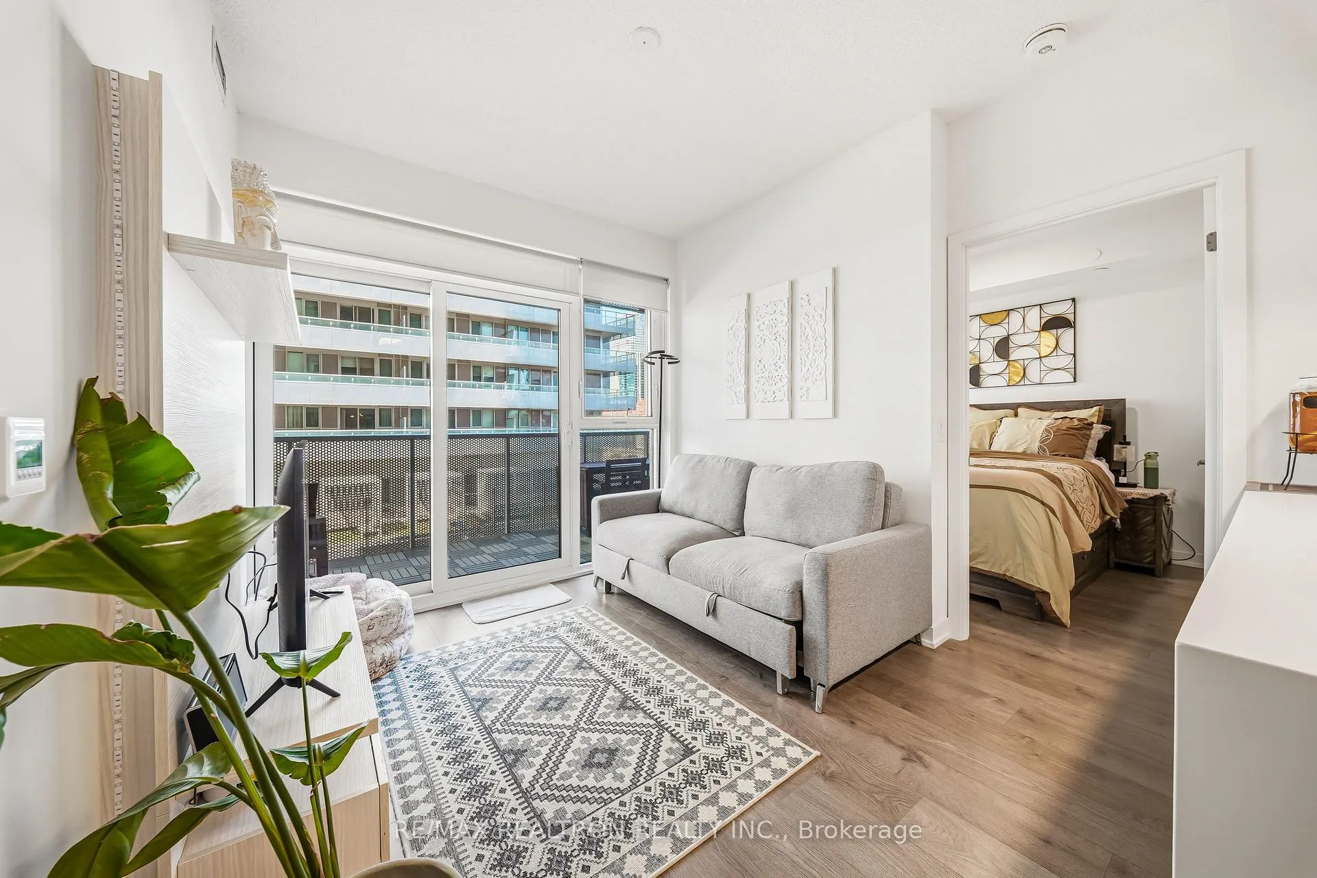Photo 8 of Unit 416, 20 Richardson Street, Toronto, Waterfront Communities — HOMEH