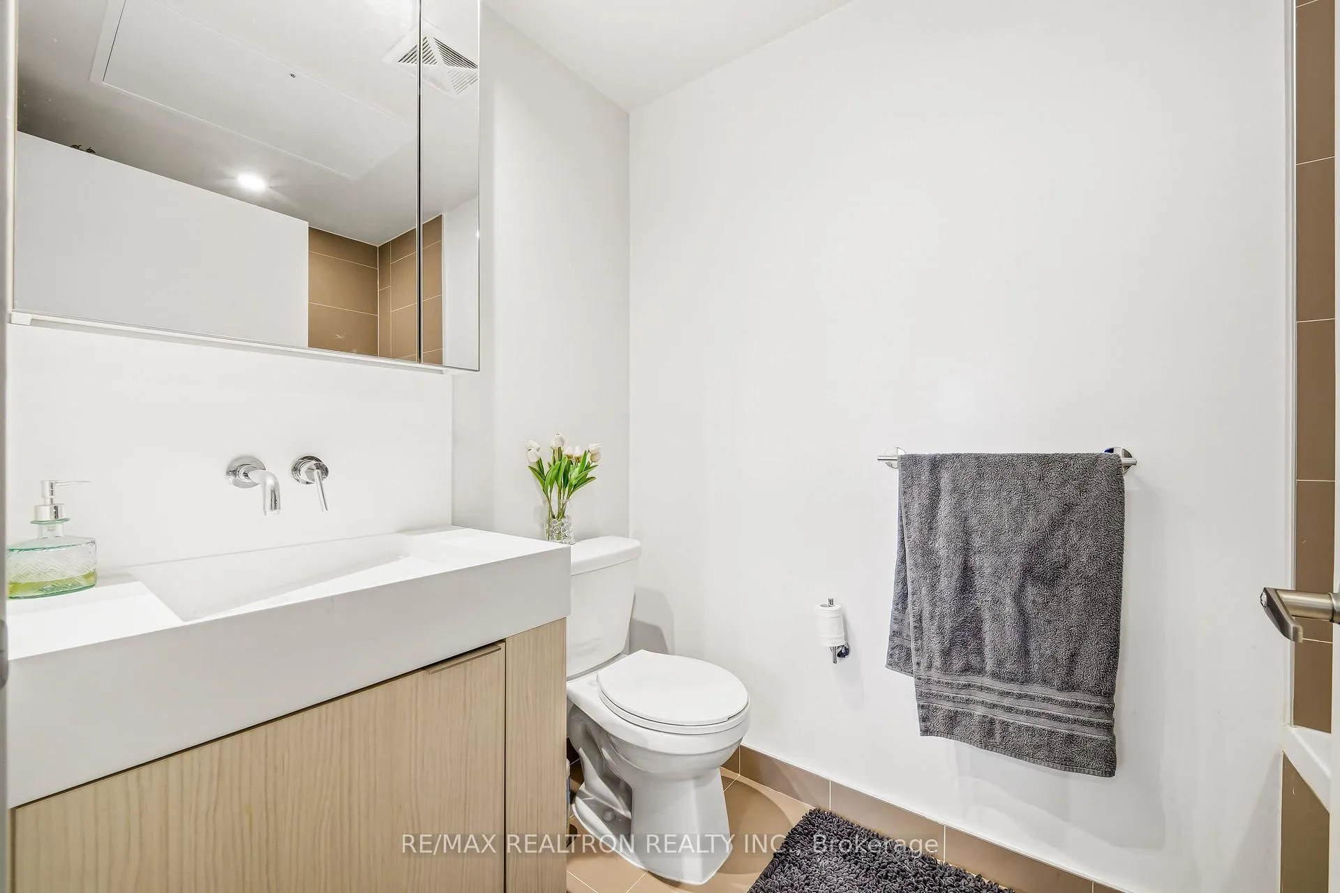 Photo 17 of Unit 416, 20 Richardson Street, Toronto, Waterfront Communities — HOMEH