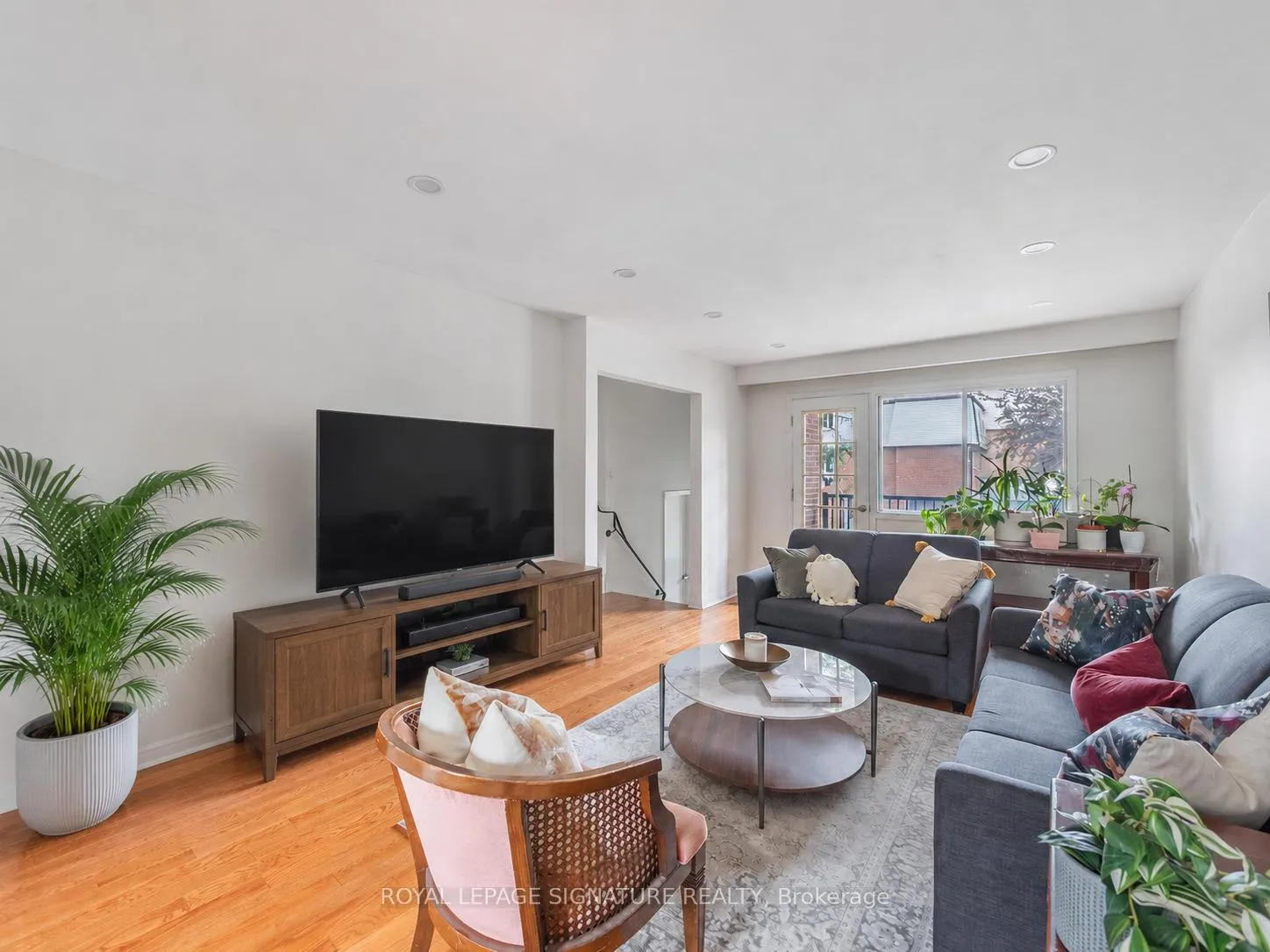 Photo 4 of Unit 92, 3175 Kirwin Avenue, Mississauga, Cooksville — HOMEH