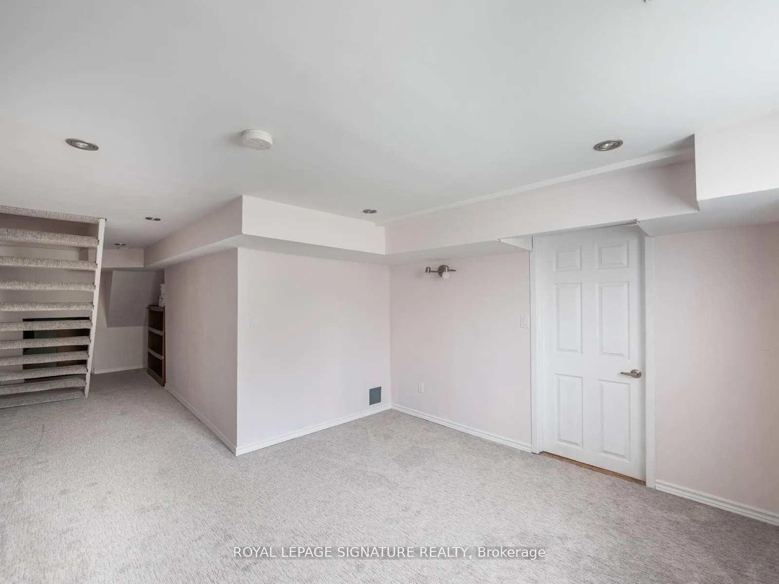 Photo 17 of Unit 92, 3175 Kirwin Avenue, Mississauga, Cooksville — HOMEH