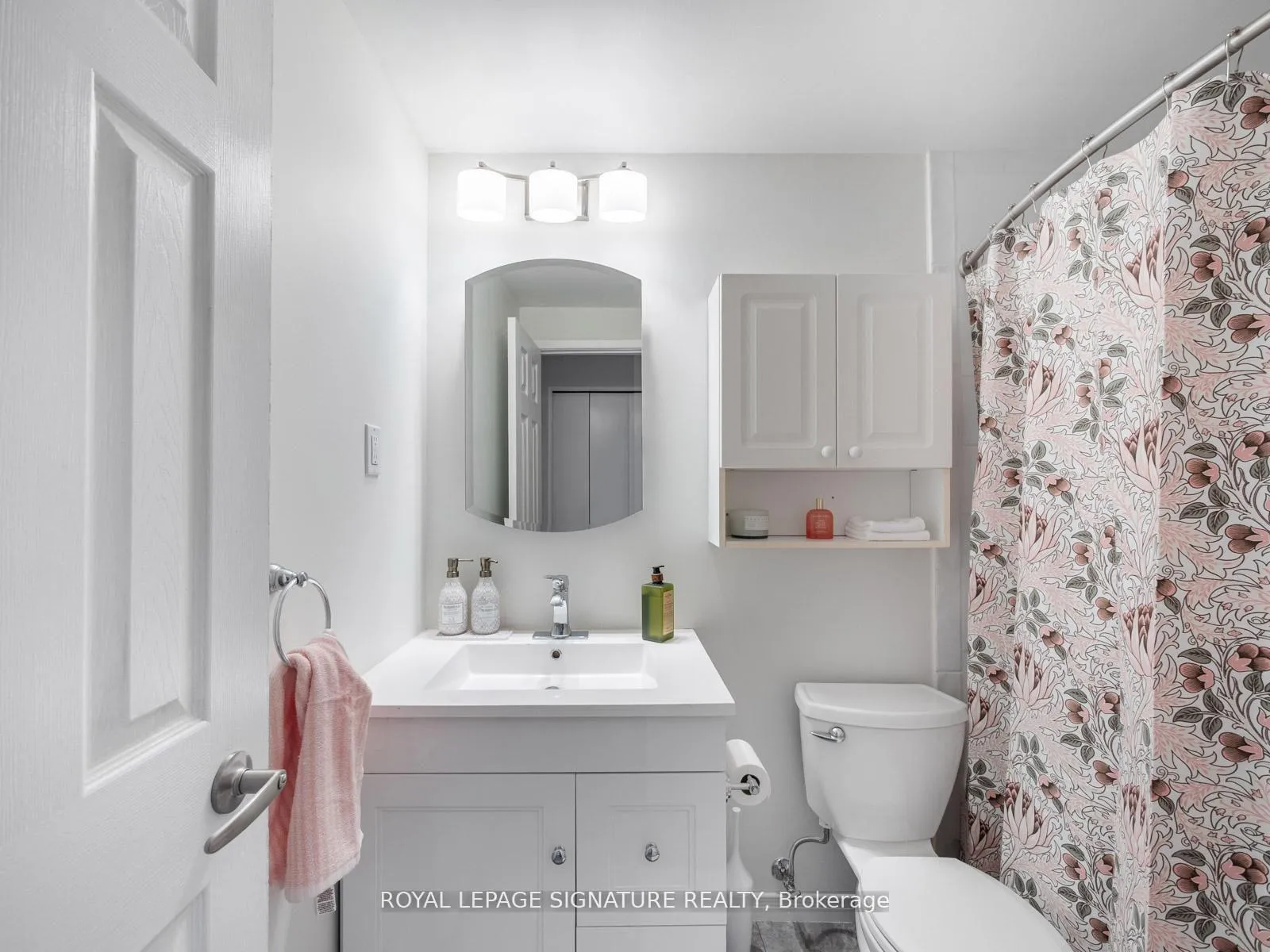 Photo 19 of Unit 92, 3175 Kirwin Avenue, Mississauga, Cooksville — HOMEH
