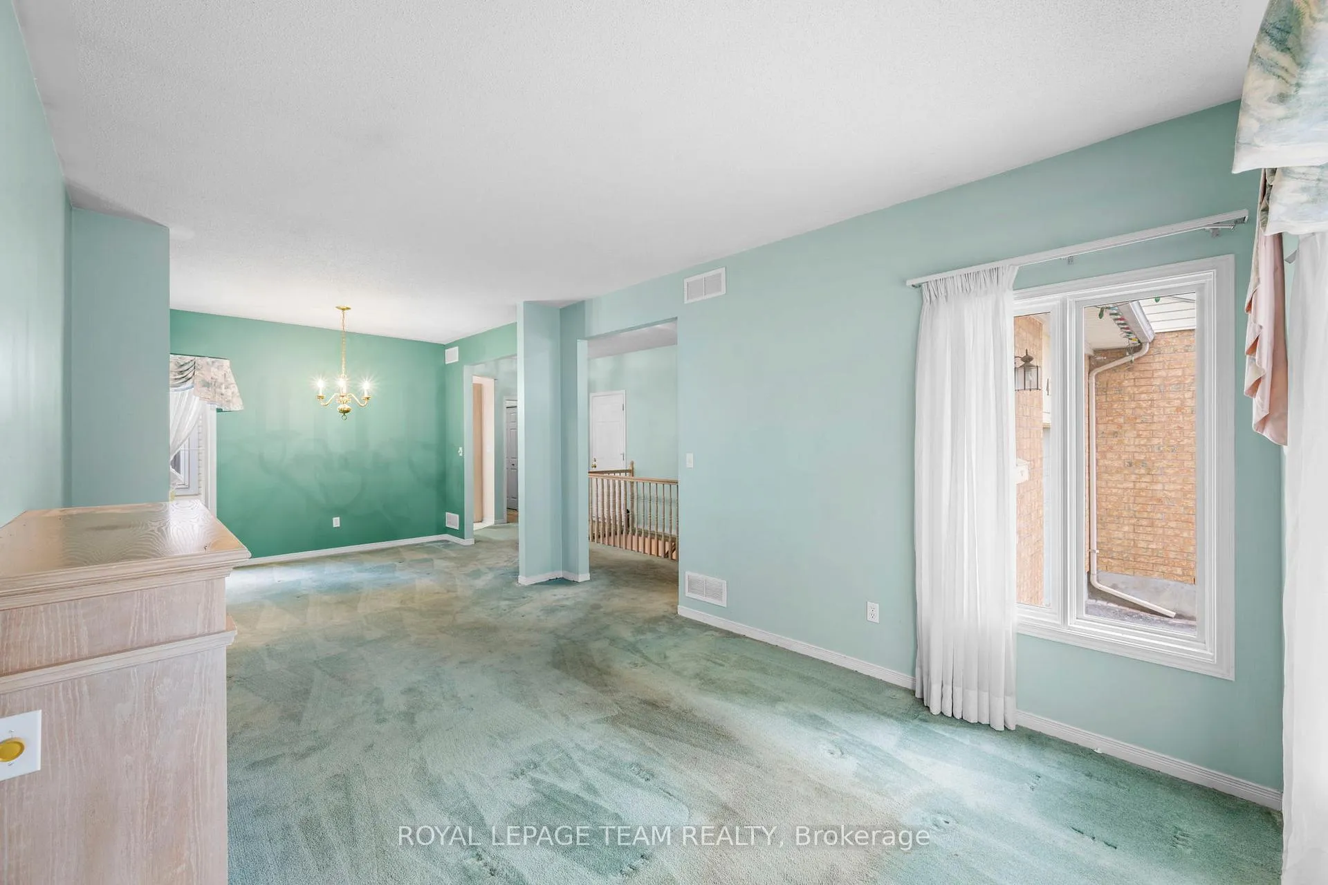 Photo 9 of 41 Billingham Crescent, Ottawa, Kanata - Morgan's Grant/South March — HOMEH