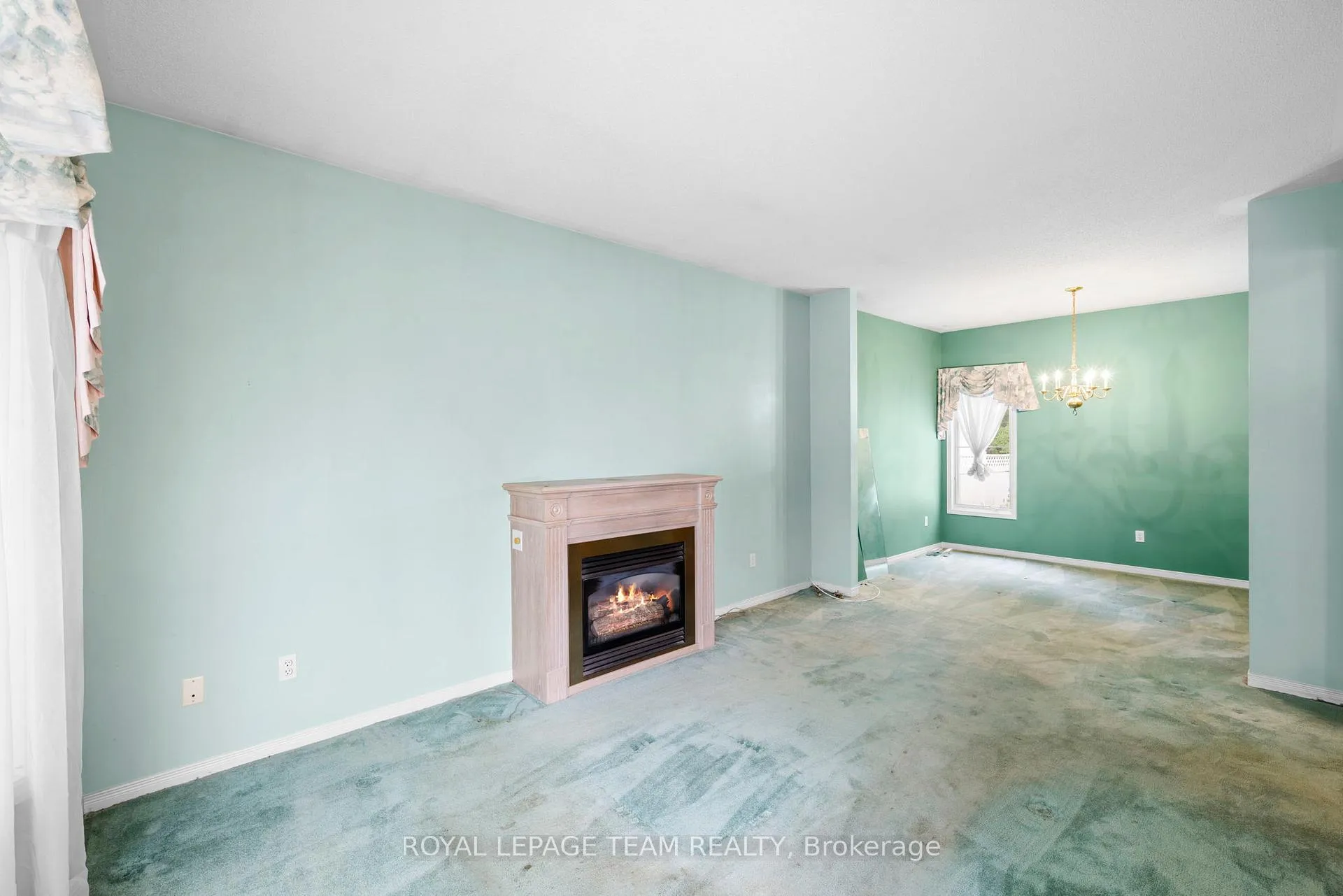 Photo 10 of 41 Billingham Crescent, Ottawa, Kanata - Morgan's Grant/South March — HOMEH