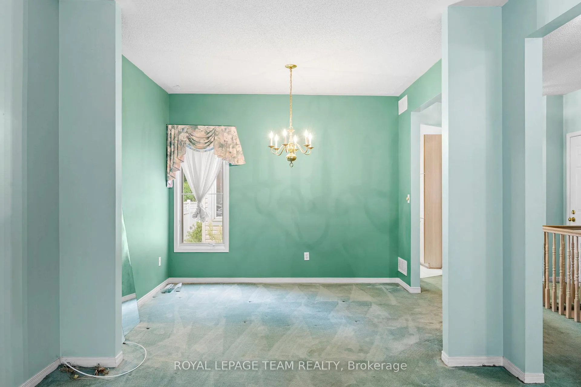 Photo 11 of 41 Billingham Crescent, Ottawa, Kanata - Morgan's Grant/South March — HOMEH