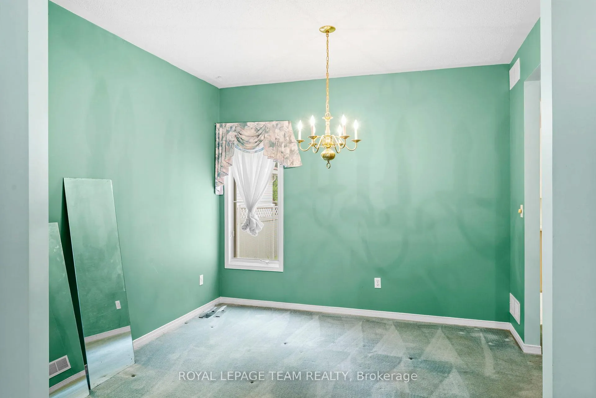 Photo 12 of 41 Billingham Crescent, Ottawa, Kanata - Morgan's Grant/South March — HOMEH