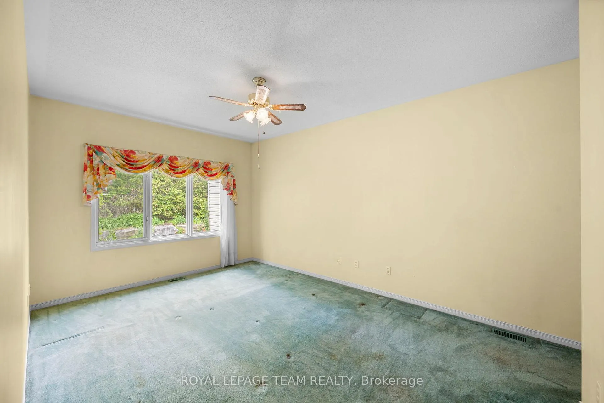 Photo 28 of 41 Billingham Crescent, Ottawa, Kanata - Morgan's Grant/South March — HOMEH