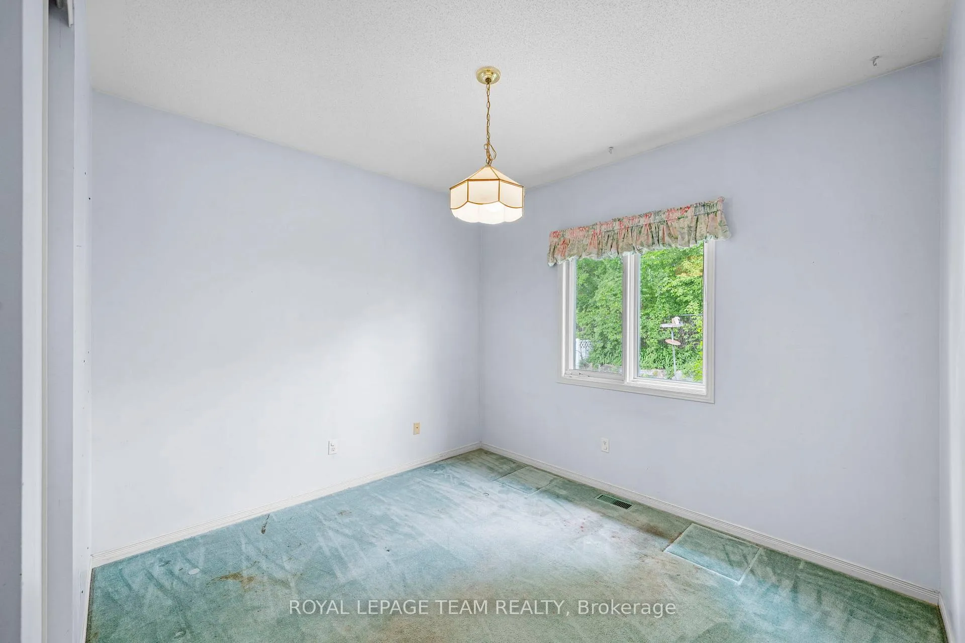 Photo 30 of 41 Billingham Crescent, Ottawa, Kanata - Morgan's Grant/South March — HOMEH
