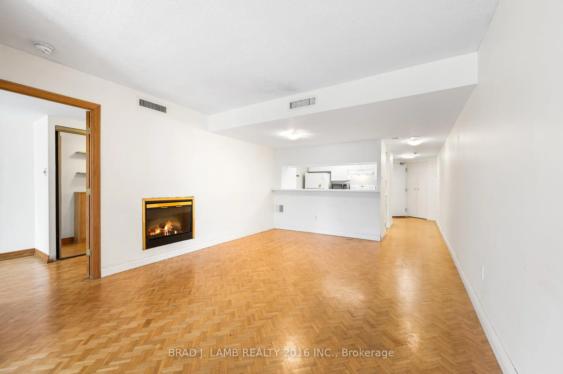 Photo 6 of Unit 2709, 1001 Bay Street, Toronto, Bay Street Corridor — HOMEH