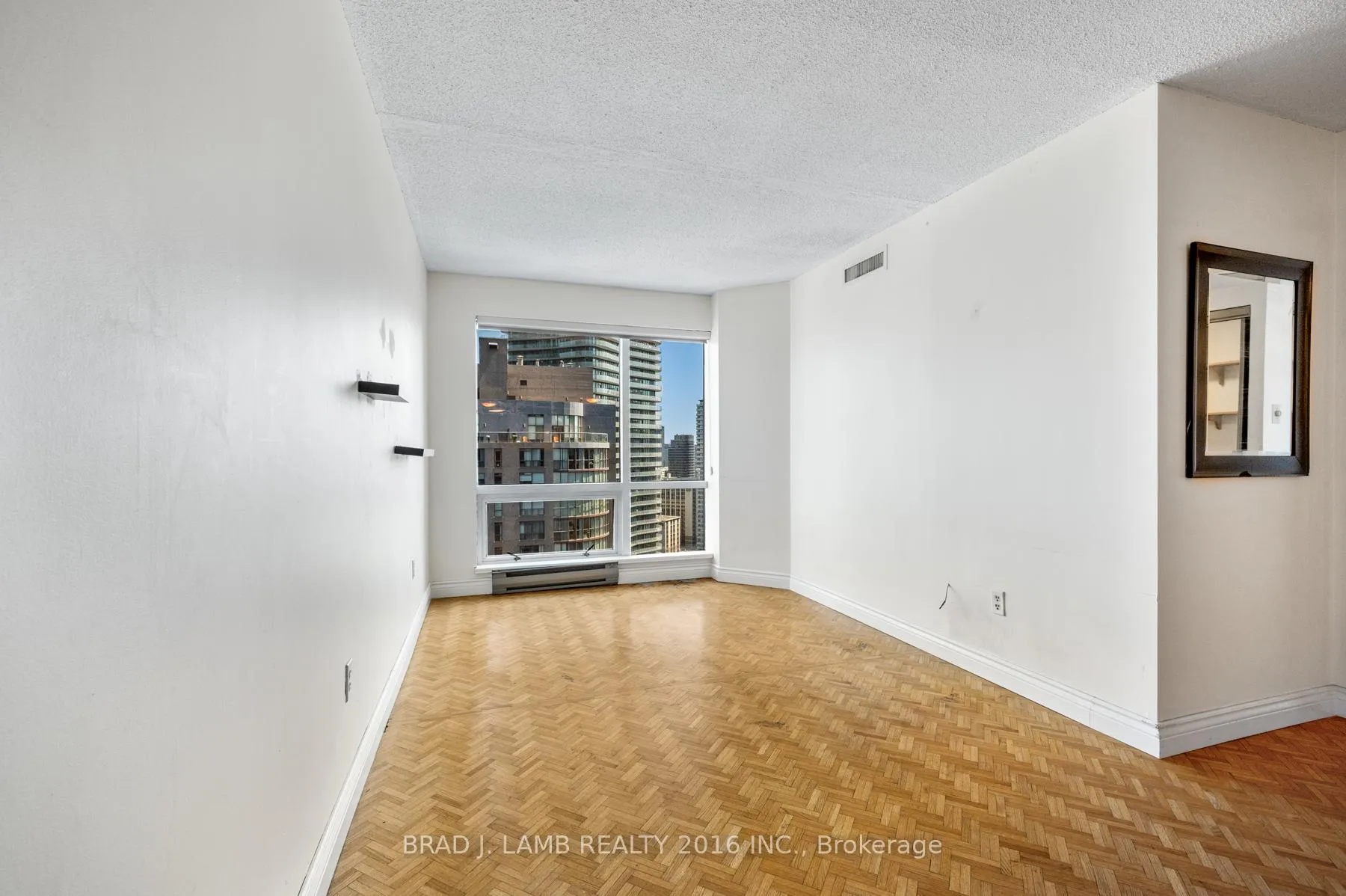 Photo 8 of Unit 2709, 1001 Bay Street, Toronto, Bay Street Corridor — HOMEH