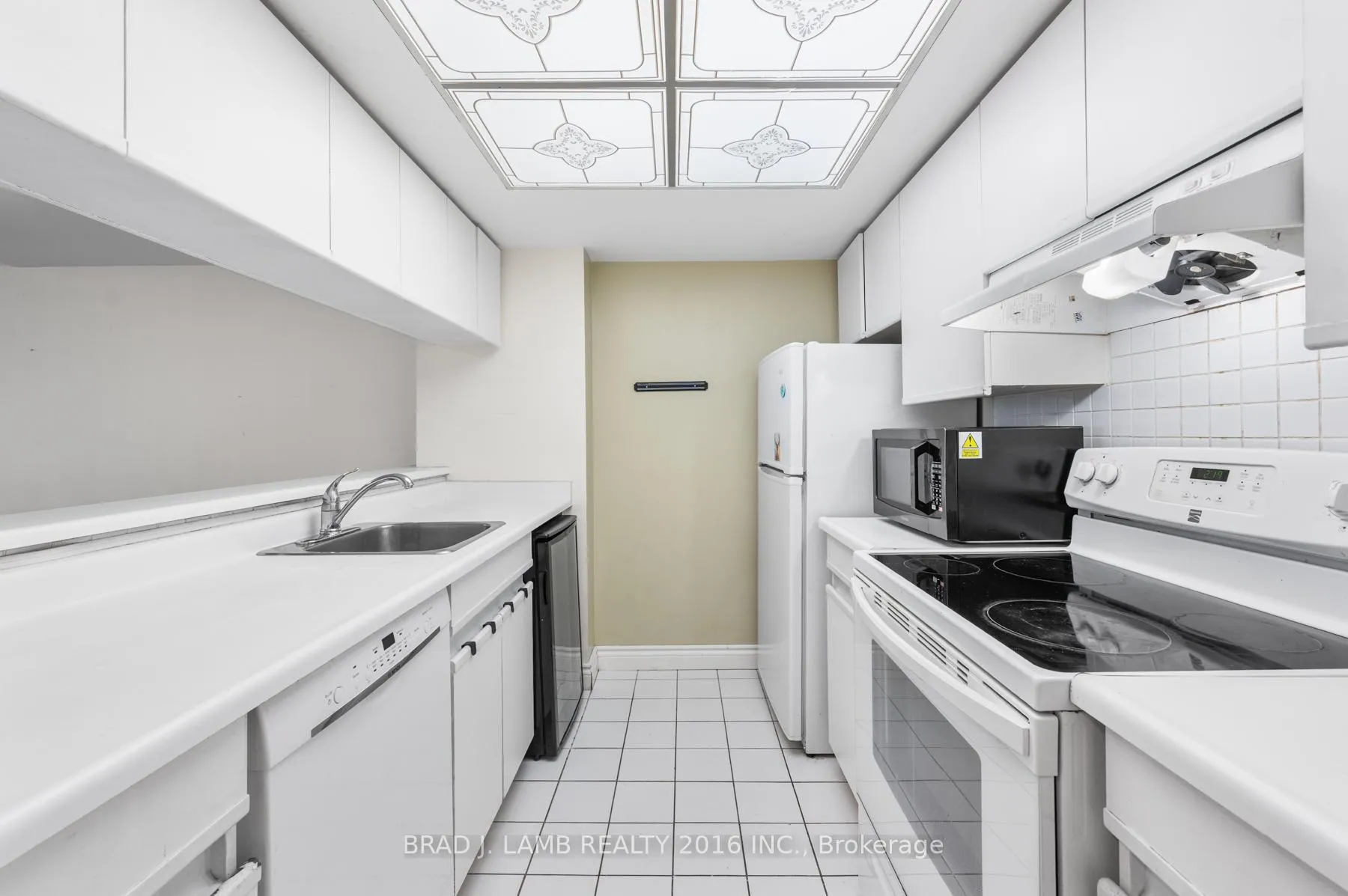 Photo 13 of Unit 2709, 1001 Bay Street, Toronto, Bay Street Corridor — HOMEH