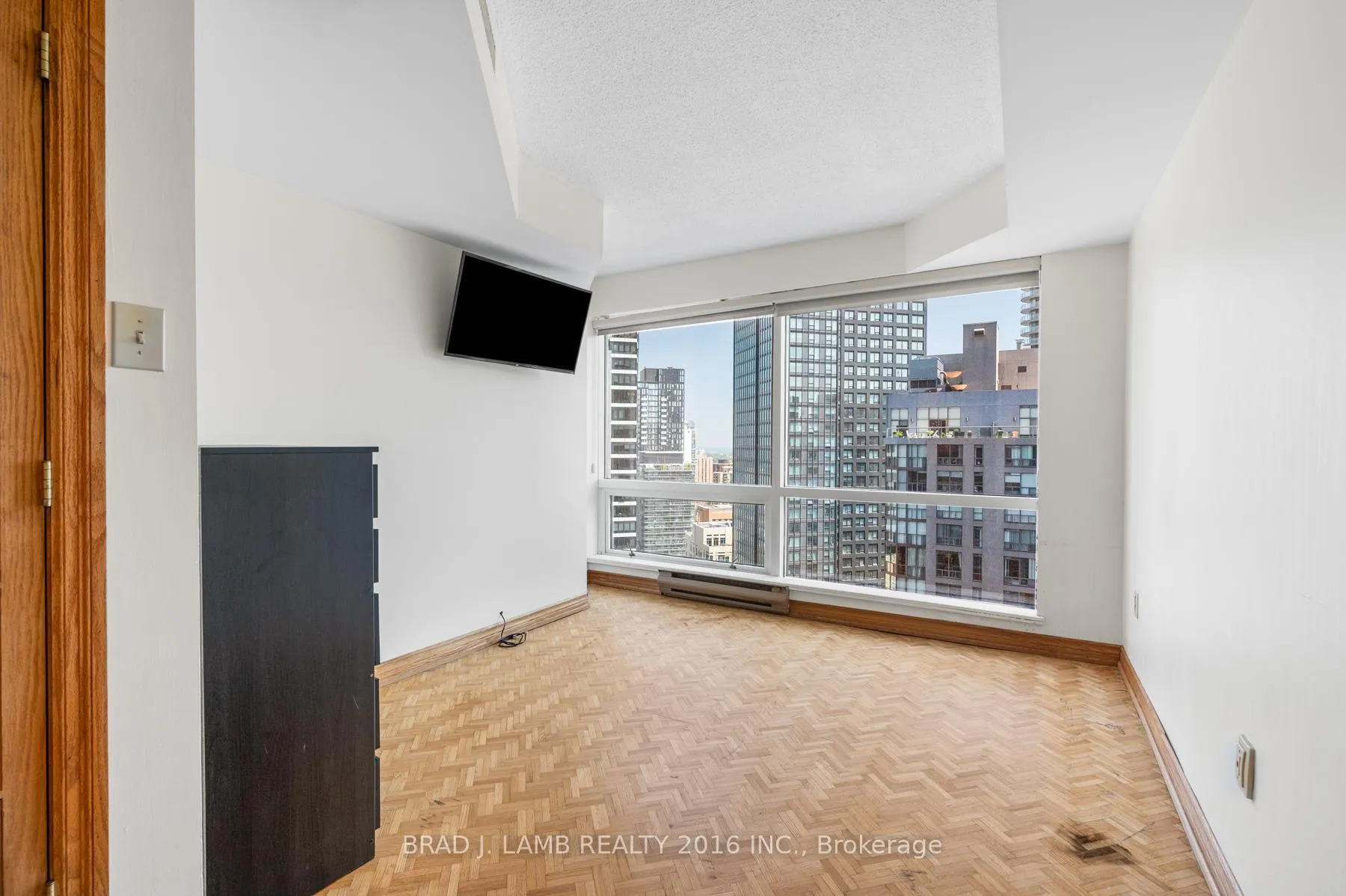 Photo 16 of Unit 2709, 1001 Bay Street, Toronto, Bay Street Corridor — HOMEH