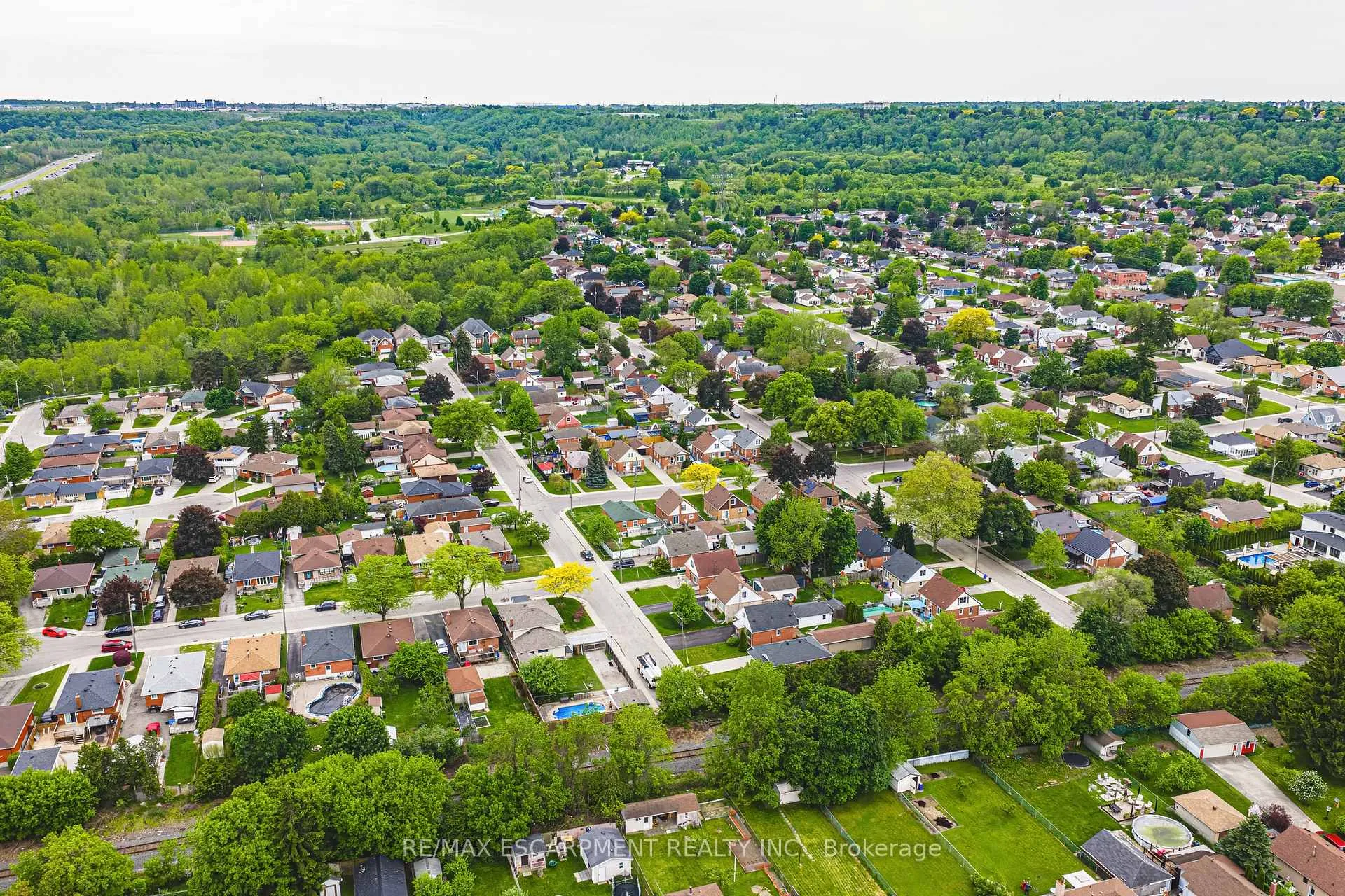 Photo 39 of 280 Montrose Avenue, Hamilton, Rosedale — HOMEH