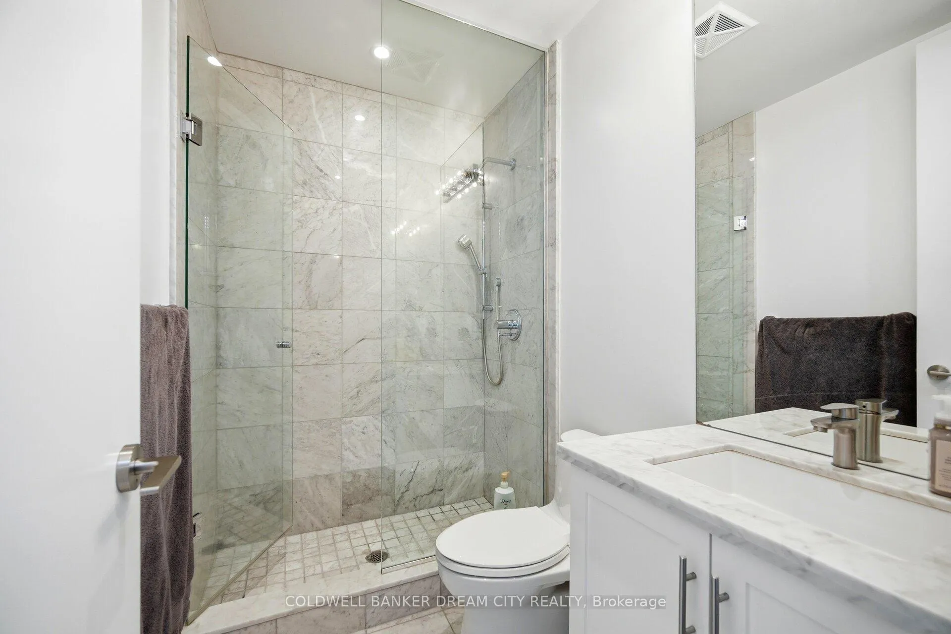 Photo 19 of Unit 837, 39 Queens Quay E, Toronto, Waterfront Communities — HOMEH