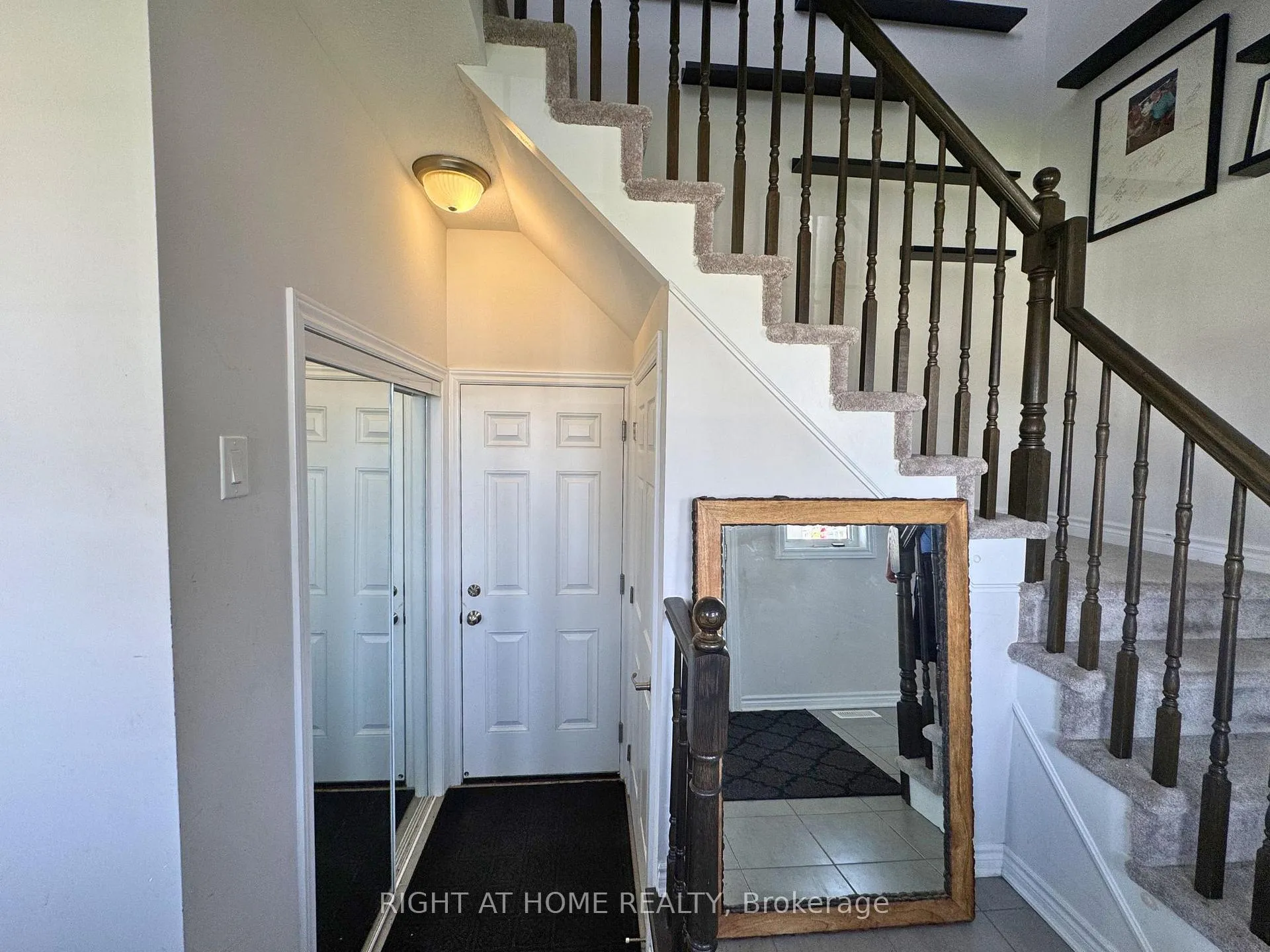 Photo 8 of 153 Cranesbill Road, Ottawa, Kanata - Emerald Meadows/Trailwest — HOMEH