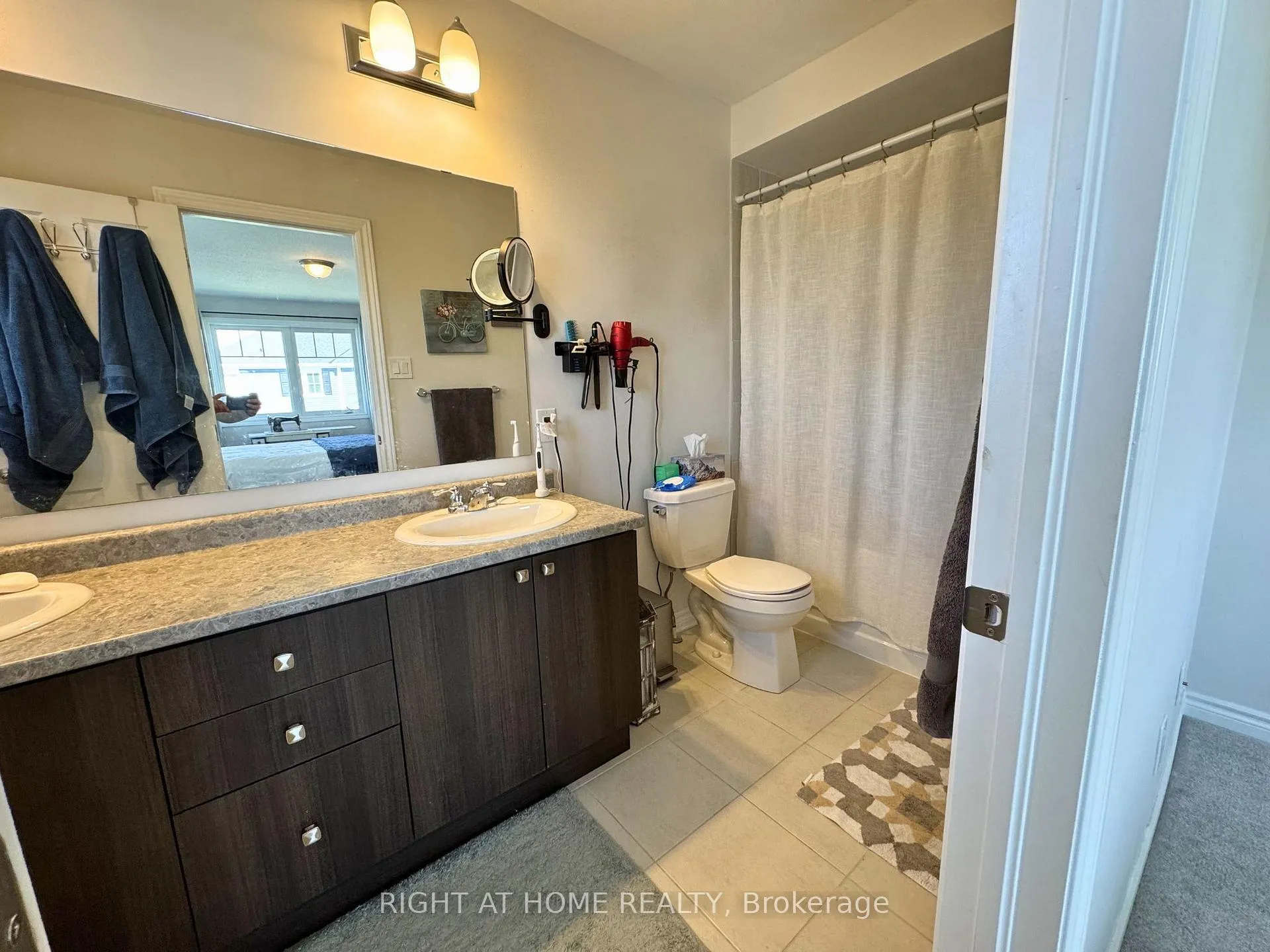 Photo 18 of 153 Cranesbill Road, Ottawa, Kanata - Emerald Meadows/Trailwest — HOMEH