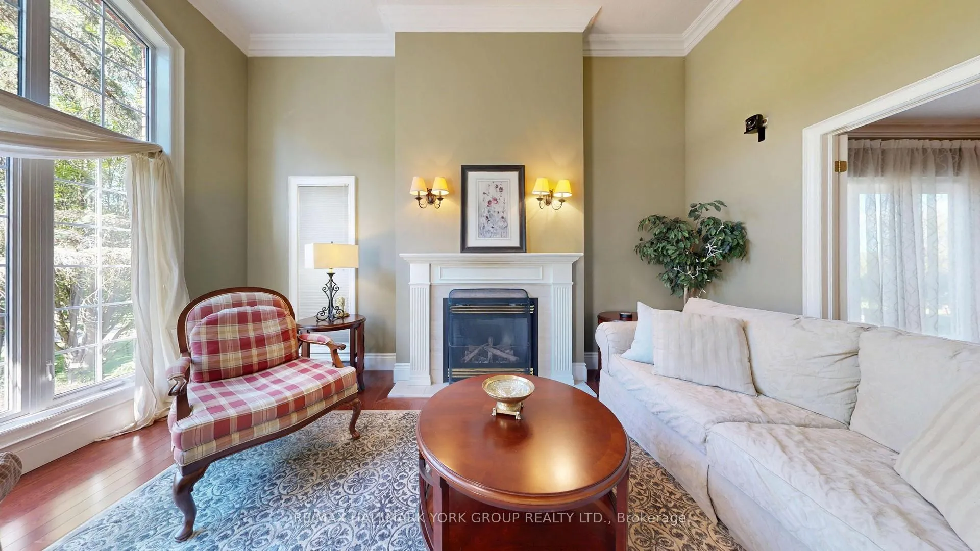 Photo 5 of 400 Coventry Hill Trail, Newmarket, Summerhill Estates — HOMEH