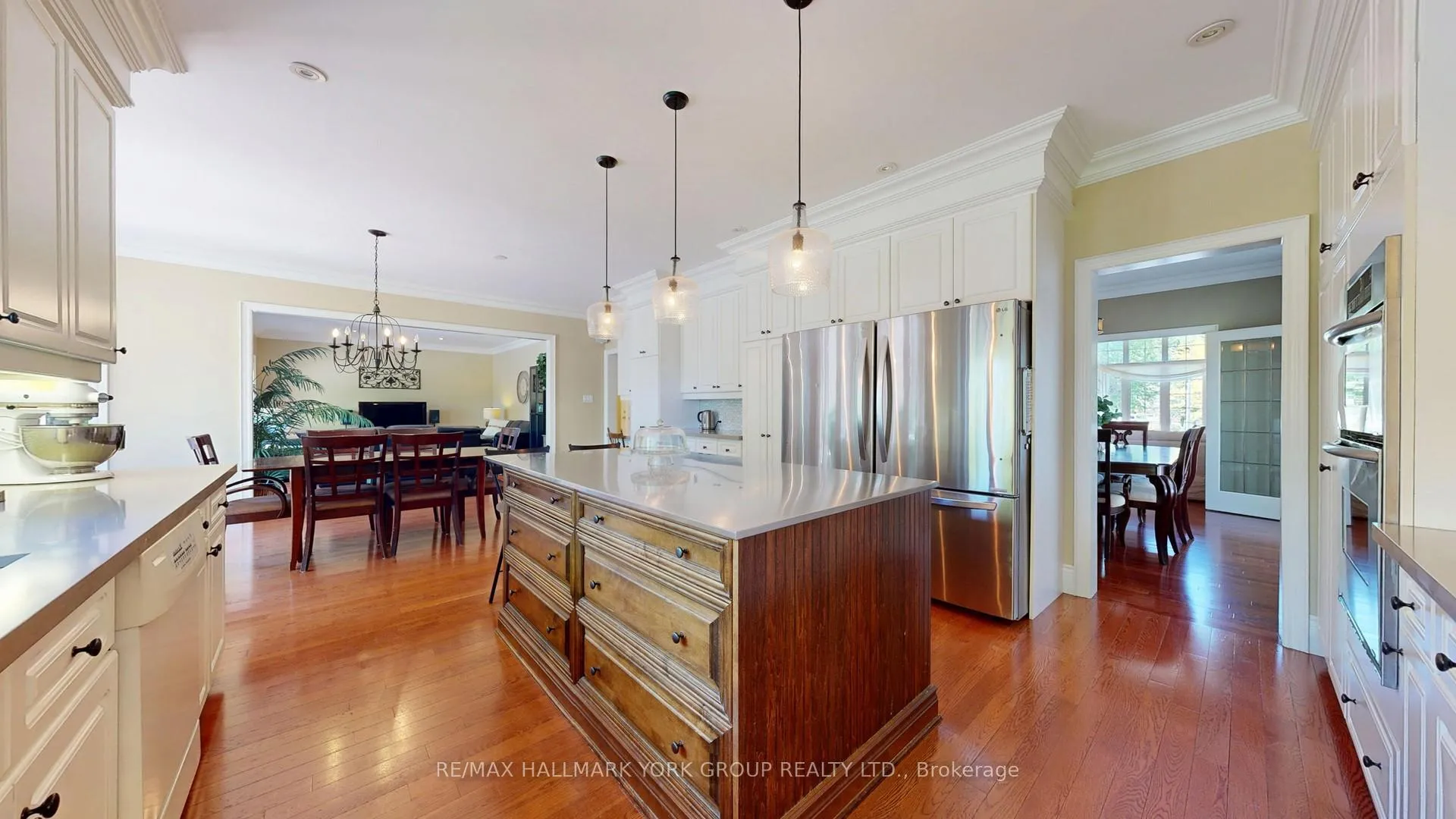Photo 9 of 400 Coventry Hill Trail, Newmarket, Summerhill Estates — HOMEH