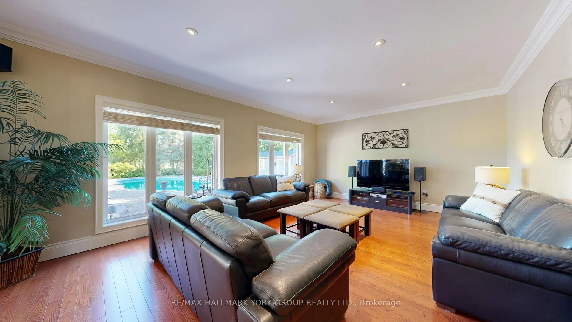 Photo 14 of 400 Coventry Hill Trail, Newmarket, Summerhill Estates — HOMEH