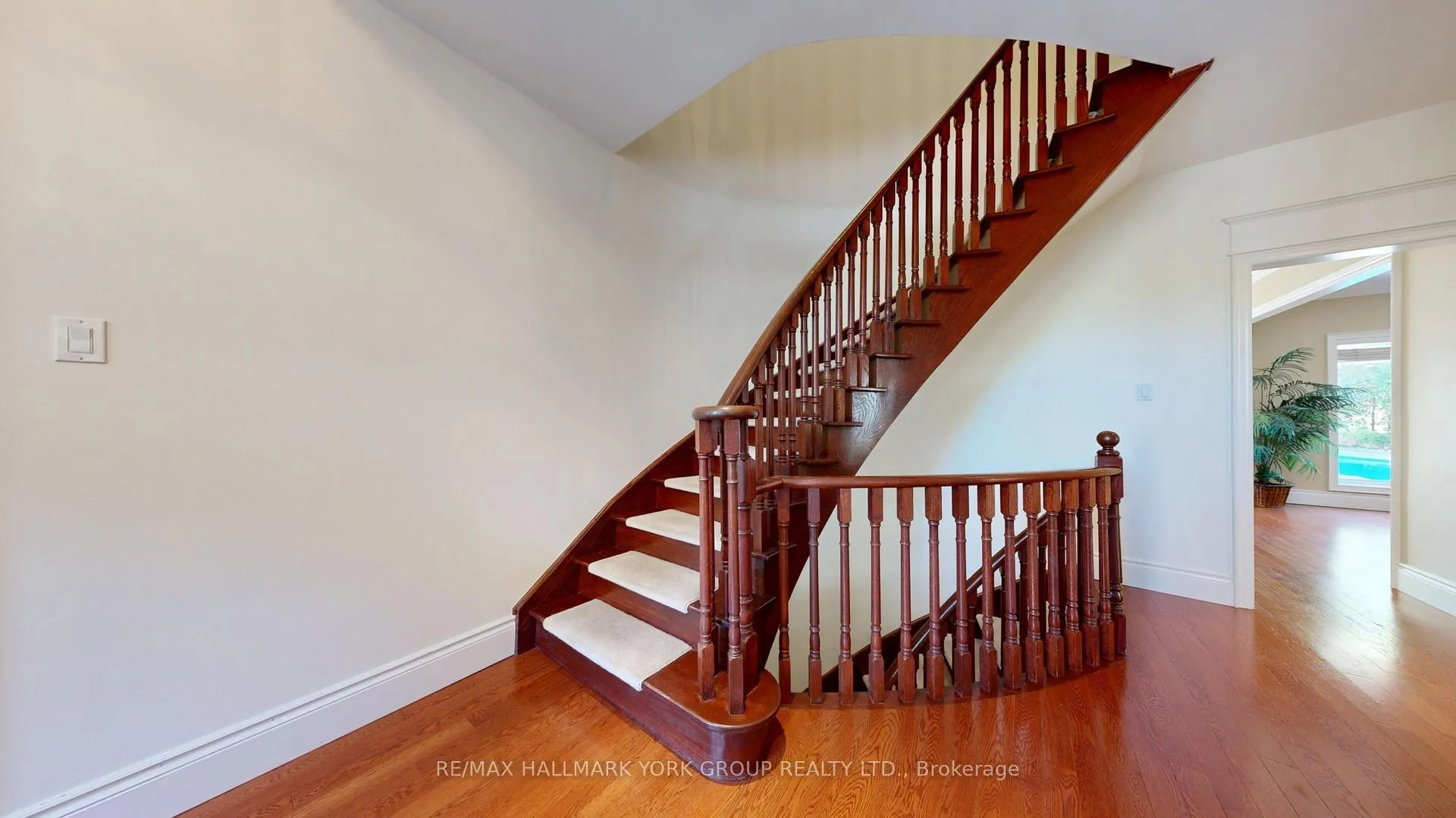 Photo 20 of 400 Coventry Hill Trail, Newmarket, Summerhill Estates — HOMEH