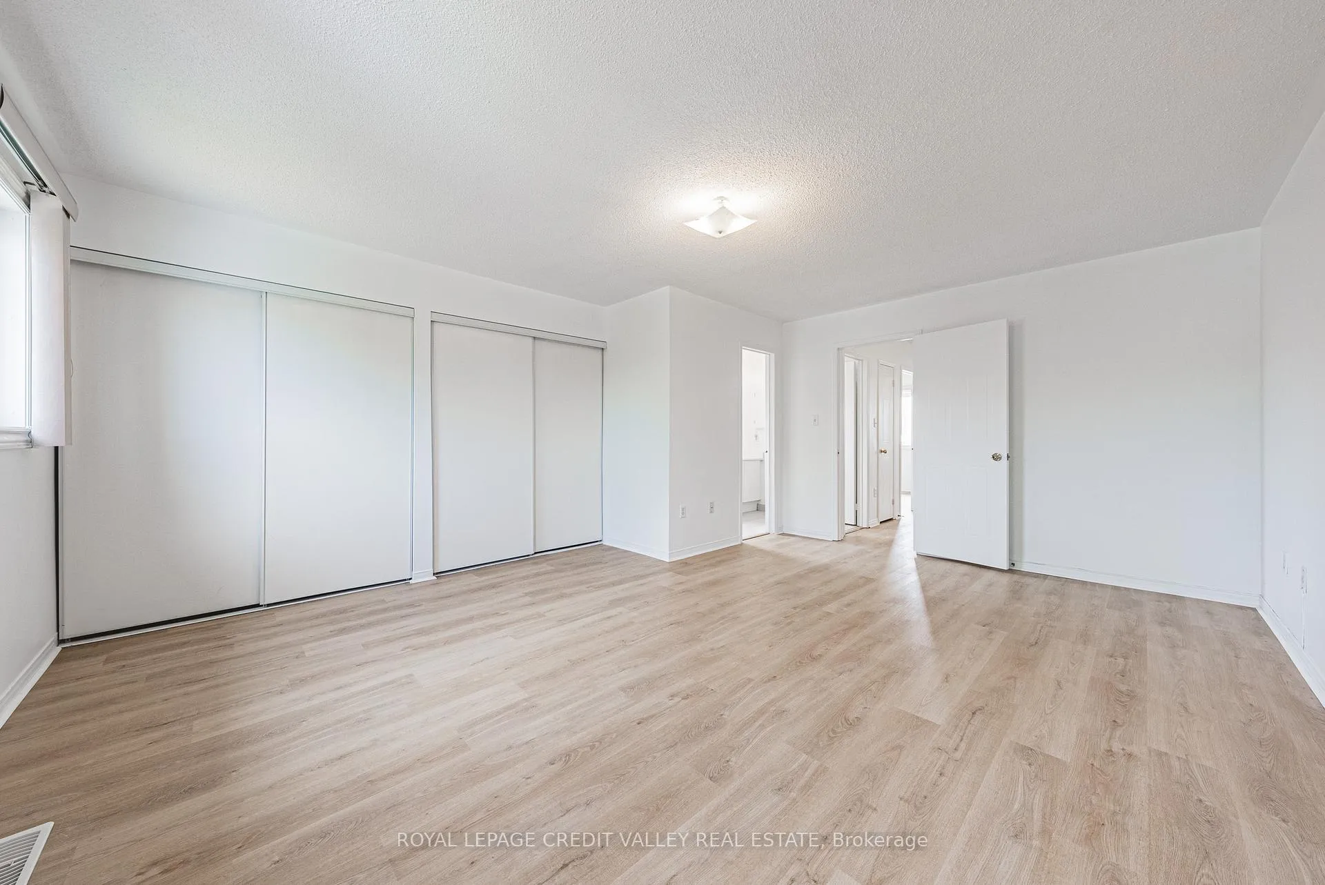 Photo 22 of 155 Saddletree Trail, Brampton, Brampton West — HOMEH