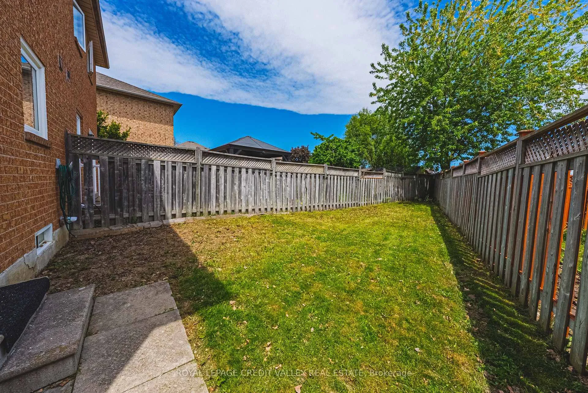 Photo 25 of 155 Saddletree Trail, Brampton, Brampton West — HOMEH