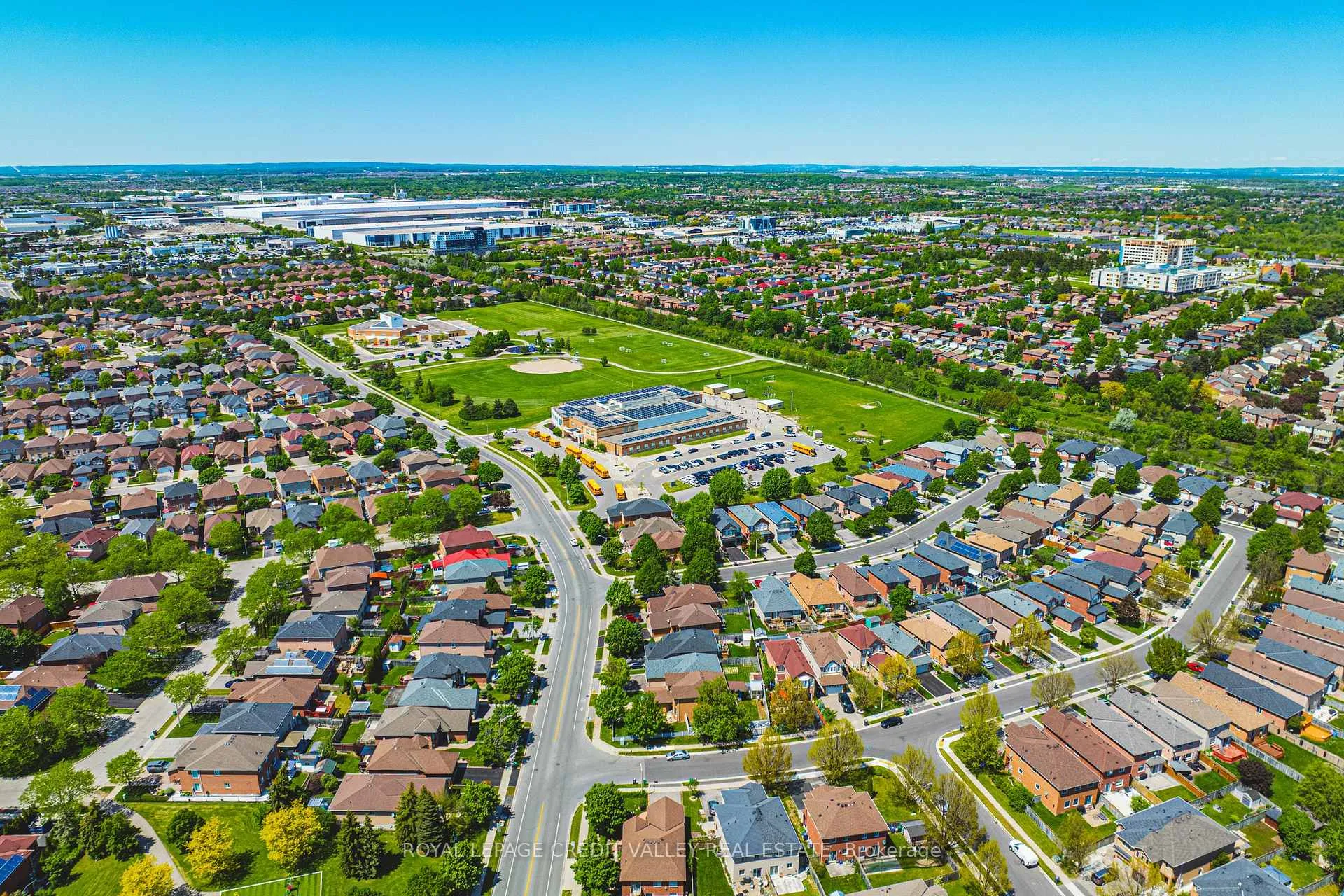 Photo 30 of 155 Saddletree Trail, Brampton, Brampton West — HOMEH