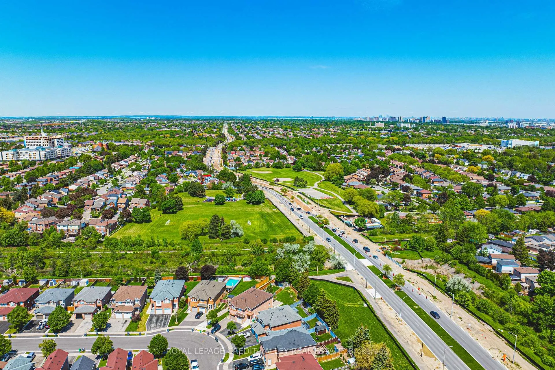 Photo 34 of 155 Saddletree Trail, Brampton, Brampton West — HOMEH