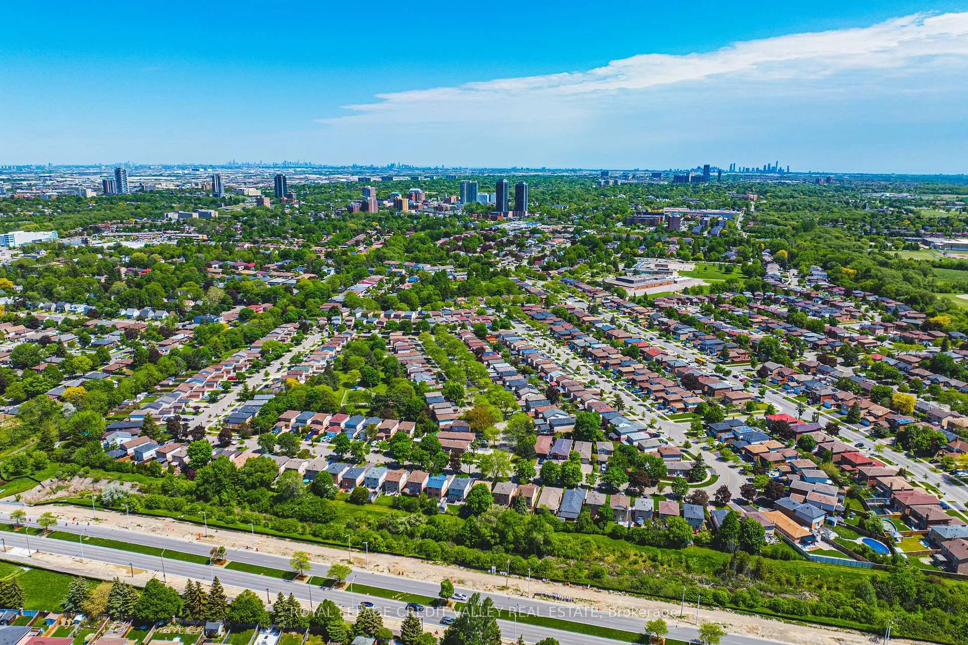 Photo 35 of 155 Saddletree Trail, Brampton, Brampton West — HOMEH