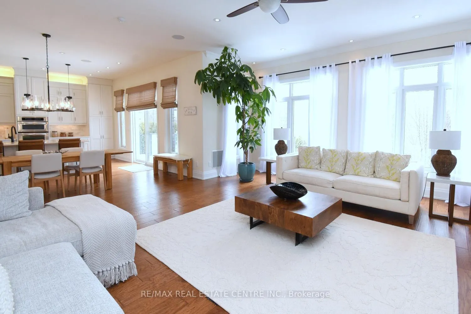 Photo 10 of 211 Tollgate Drive, Hamilton, Ancaster — HOMEH