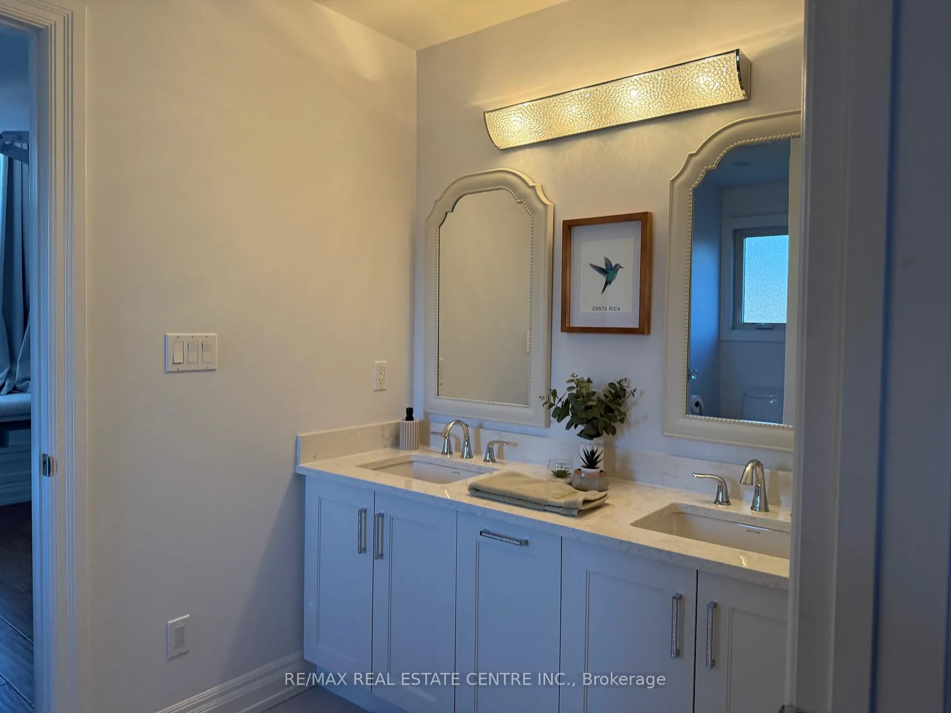 Photo 19 of 211 Tollgate Drive, Hamilton, Ancaster — HOMEH
