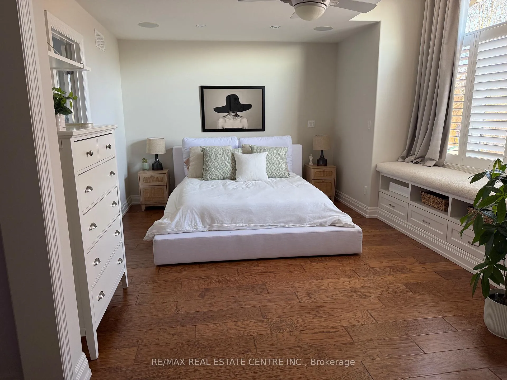 Photo 21 of 211 Tollgate Drive, Hamilton, Ancaster — HOMEH