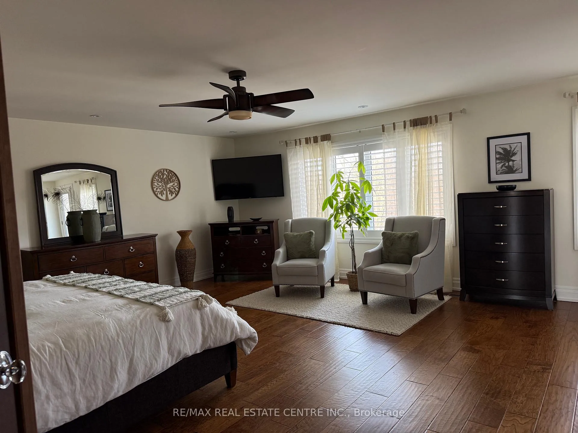 Photo 27 of 211 Tollgate Drive, Hamilton, Ancaster — HOMEH