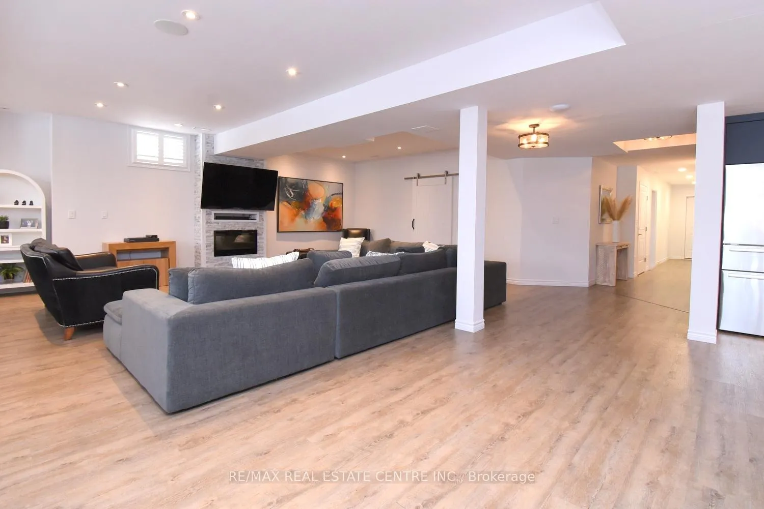 Photo 36 of 211 Tollgate Drive, Hamilton, Ancaster — HOMEH