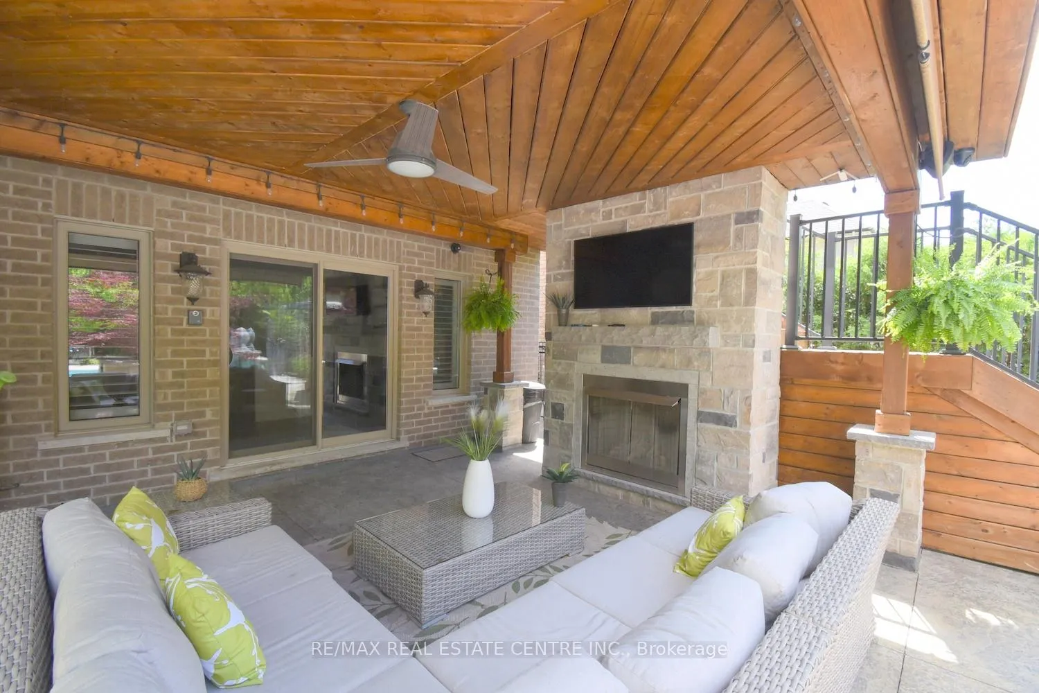 Photo 44 of 211 Tollgate Drive, Hamilton, Ancaster — HOMEH