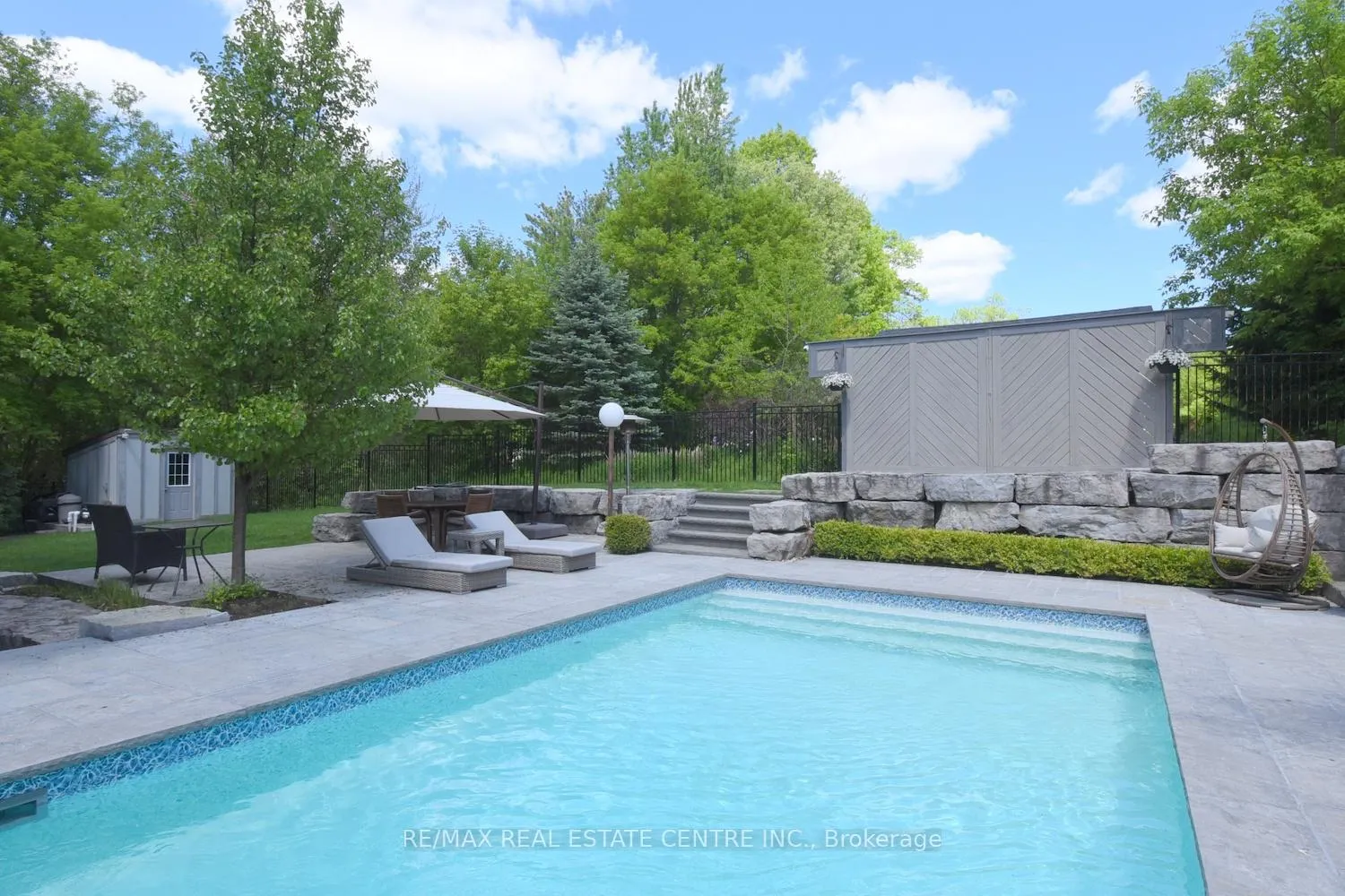 Photo 48 of 211 Tollgate Drive, Hamilton, Ancaster — HOMEH