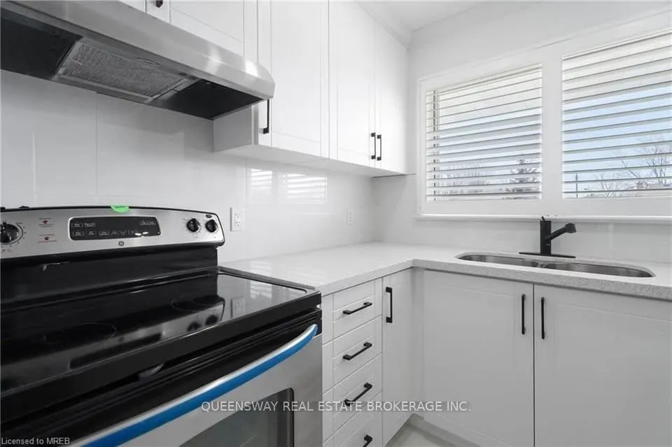Photo 8 of Unit Main, 538 Lloyd Avenue, Welland, Prince Charles — HOMEH