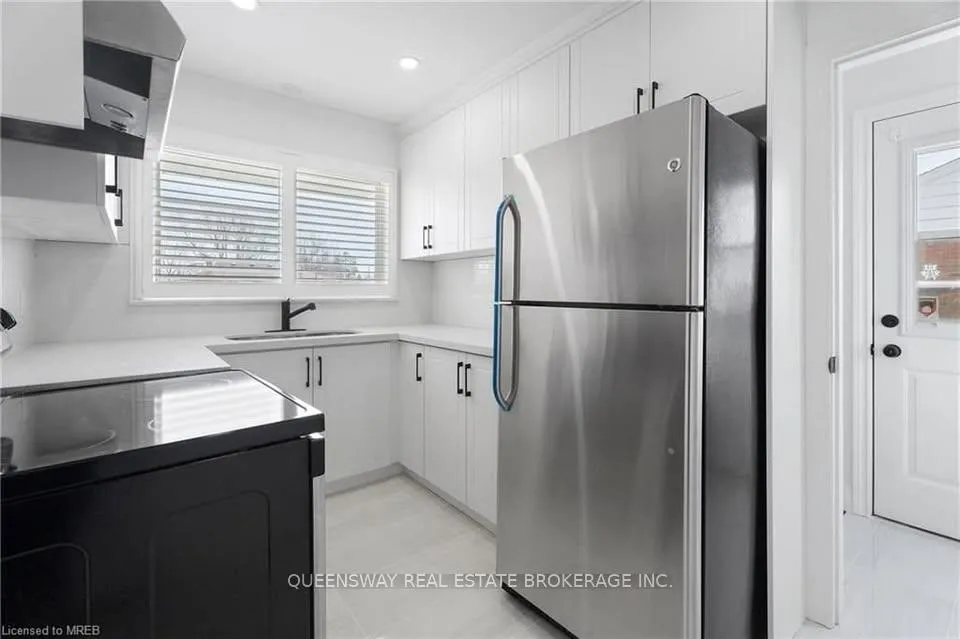 Photo 9 of Unit Main, 538 Lloyd Avenue, Welland, Prince Charles — HOMEH