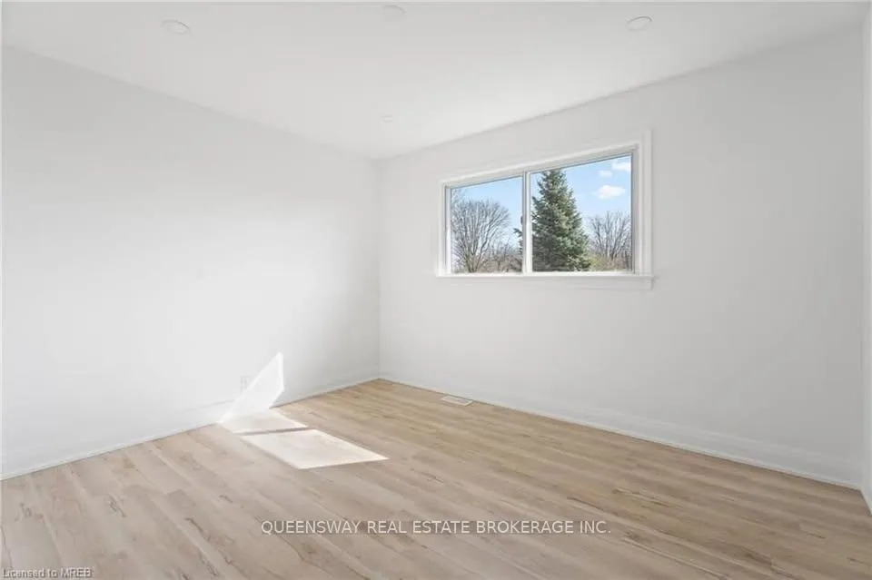 Photo 13 of Unit Main, 538 Lloyd Avenue, Welland, Prince Charles — HOMEH