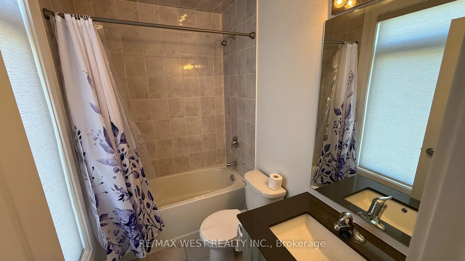 Photo 15 of 1 Allward Street, Vaughan, Vaughan Grove — HOMEH