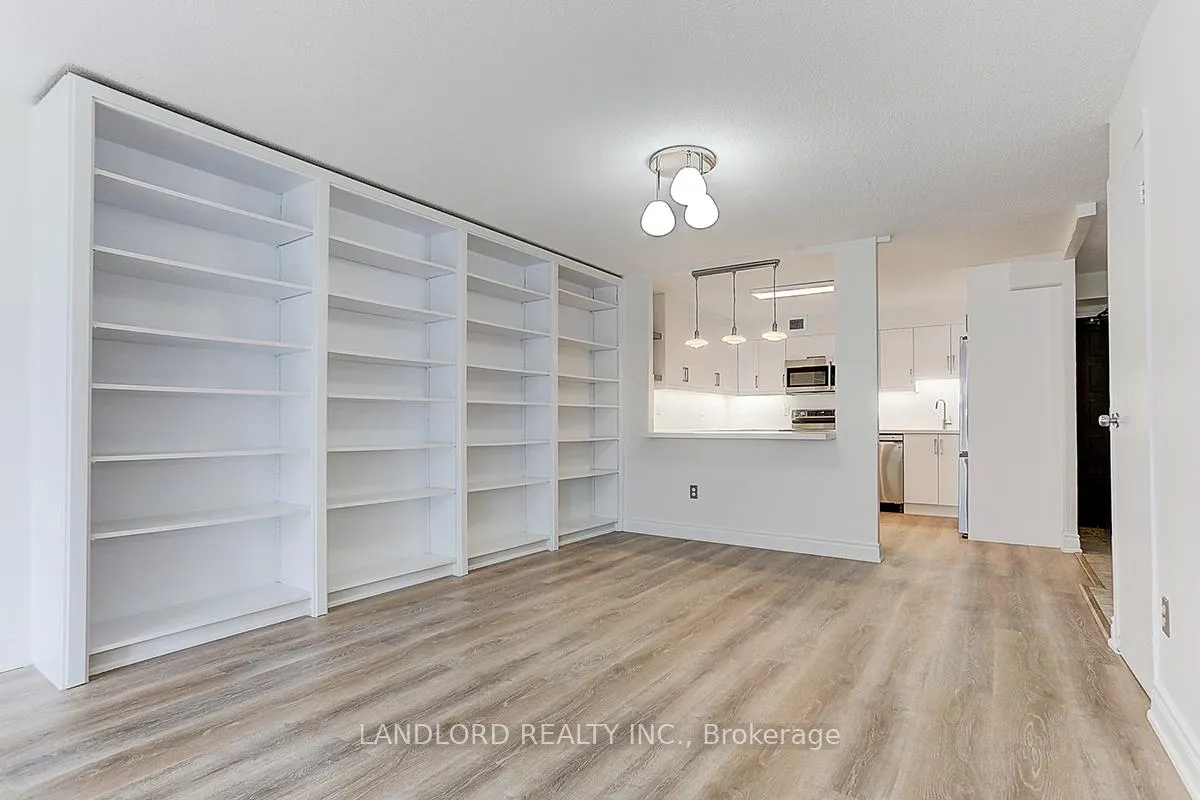 Photo 8 of Unit 405, 188 Spadina Avenue, Toronto, Kensington-Chinatown — HOMEH
