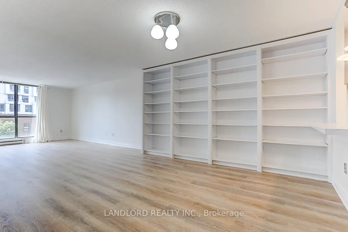 Photo 10 of Unit 405, 188 Spadina Avenue, Toronto, Kensington-Chinatown — HOMEH