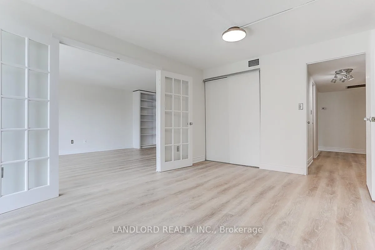 Photo 21 of Unit 405, 188 Spadina Avenue, Toronto, Kensington-Chinatown — HOMEH