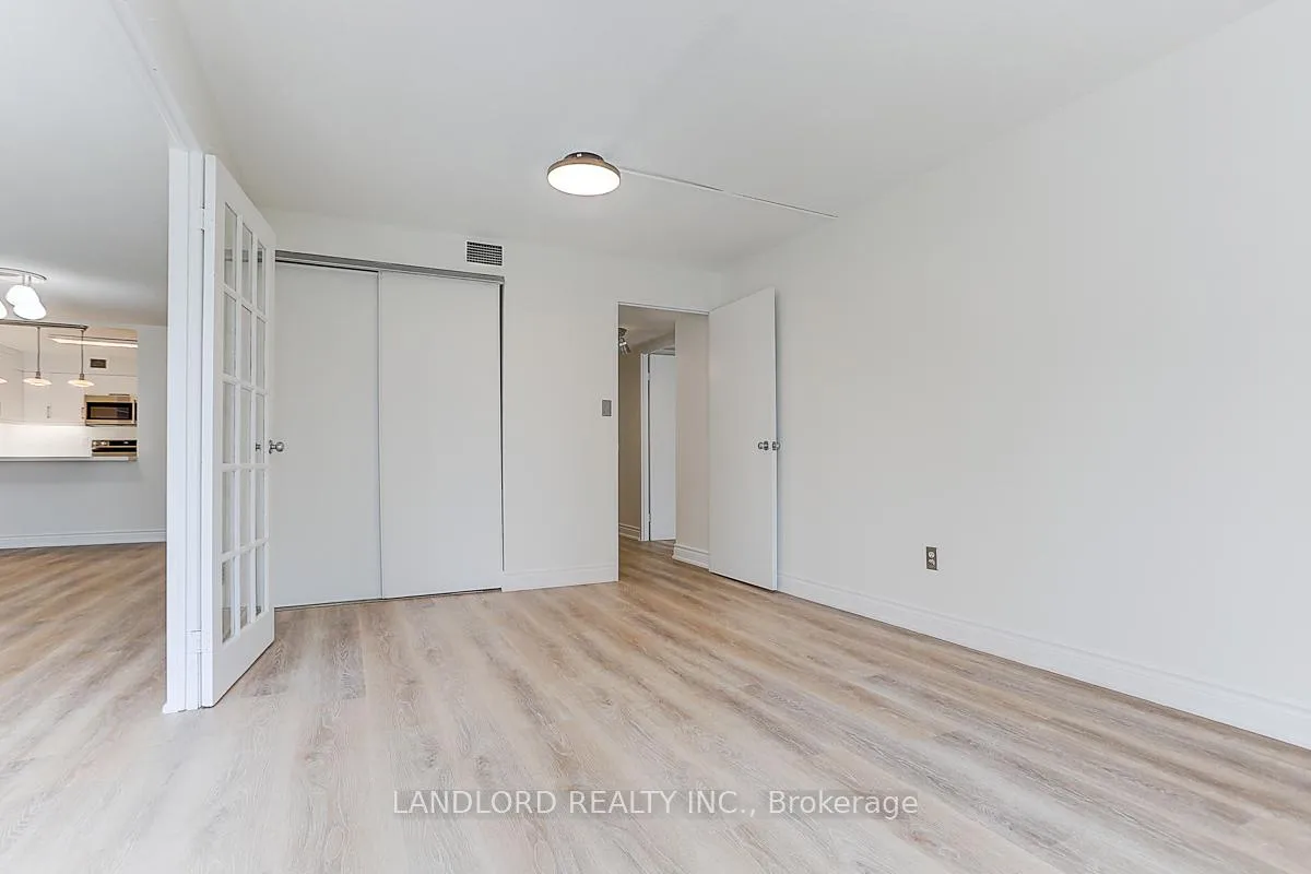 Photo 22 of Unit 405, 188 Spadina Avenue, Toronto, Kensington-Chinatown — HOMEH