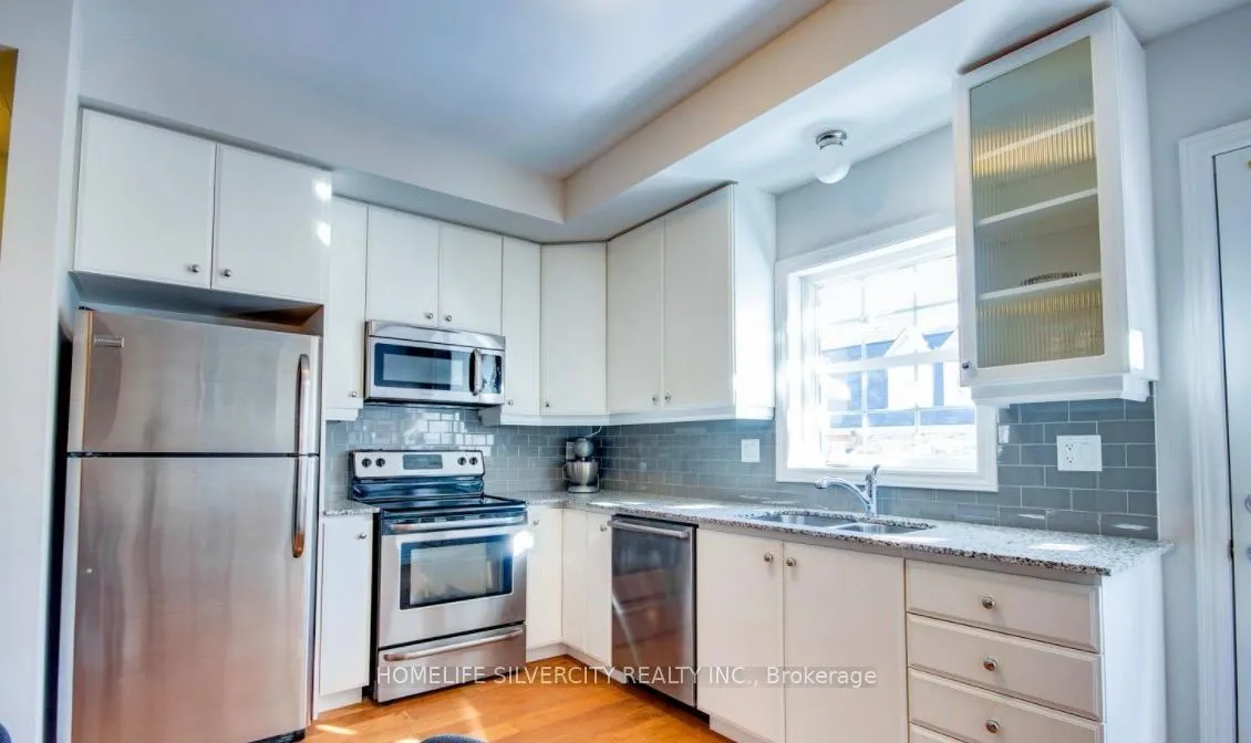 Photo 5 of 19 John Russell Lane, Kitchener, Fairfield — HOMEH