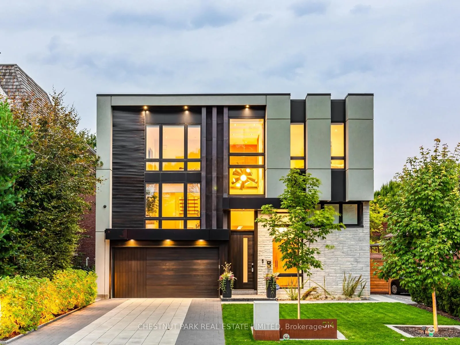 Photo 2 of 514 Douglas Avenue, Toronto, Bedford Park-Nortown — HOMEH