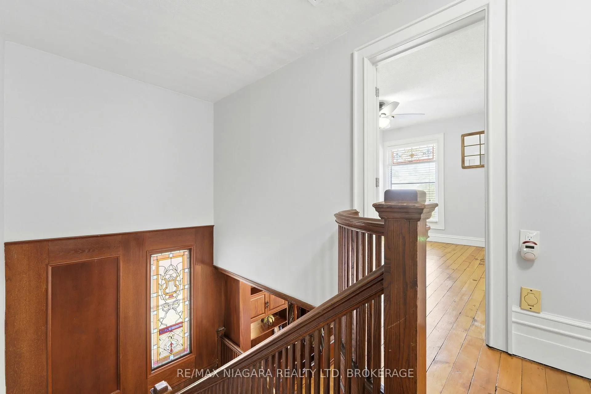 Photo 19 of 4887 Crysler Avenue, Niagara Falls, Downtown — HOMEH