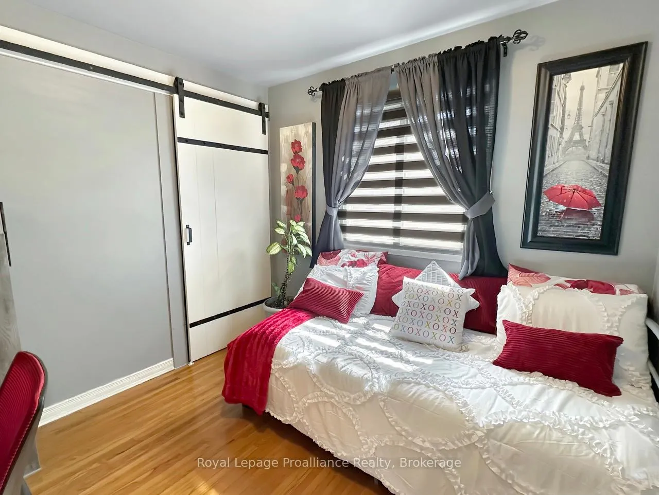 Photo 15 of 10 Chown Crescent, Belleville, Belleville Ward — HOMEH