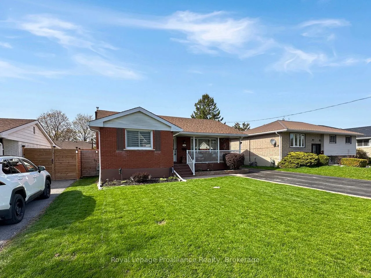 Photo 41 of 10 Chown Crescent, Belleville, Belleville Ward — HOMEH
