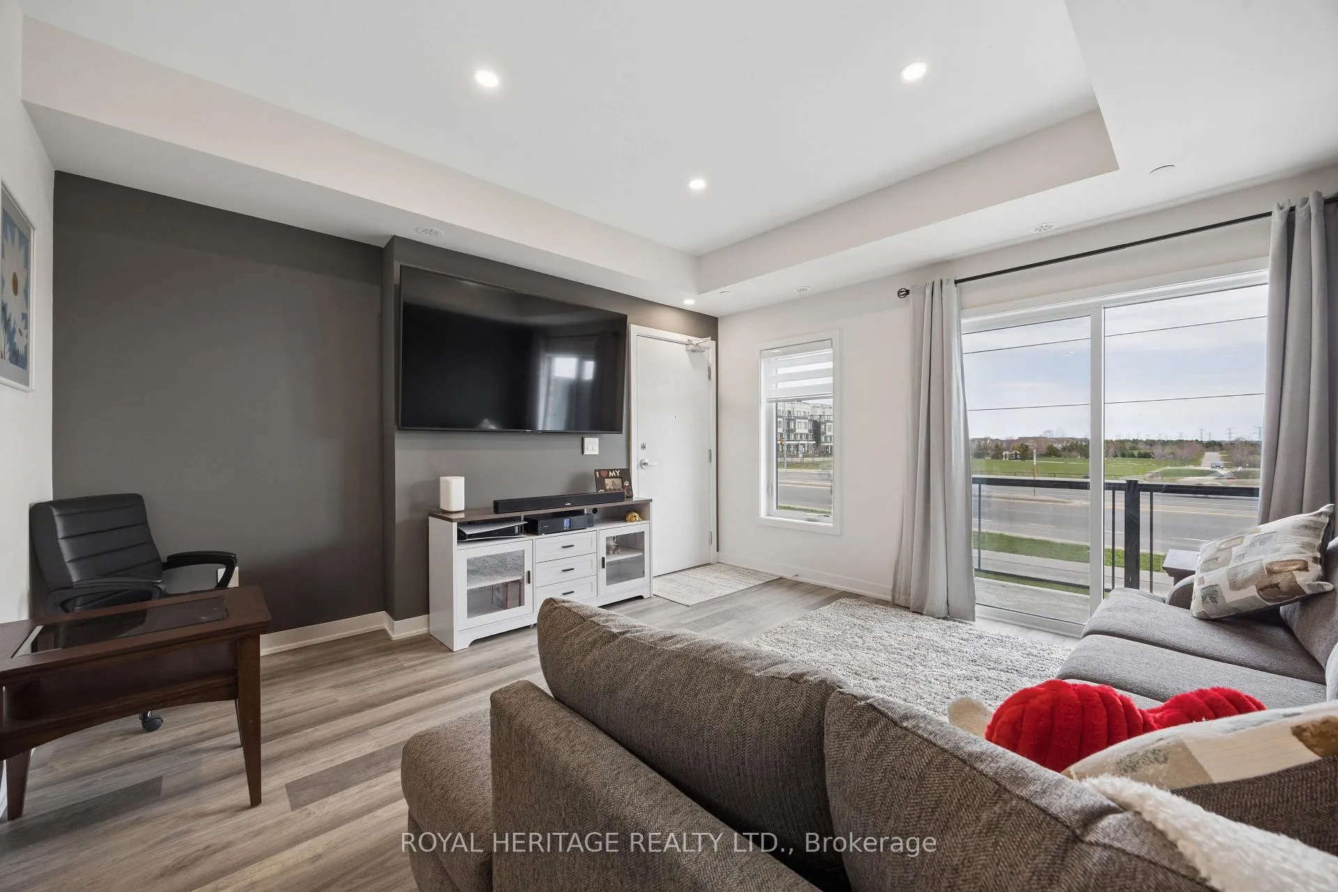 Photo 6 of Unit 206, 1695 Dersan Street, Pickering, Duffin Heights — HOMEH